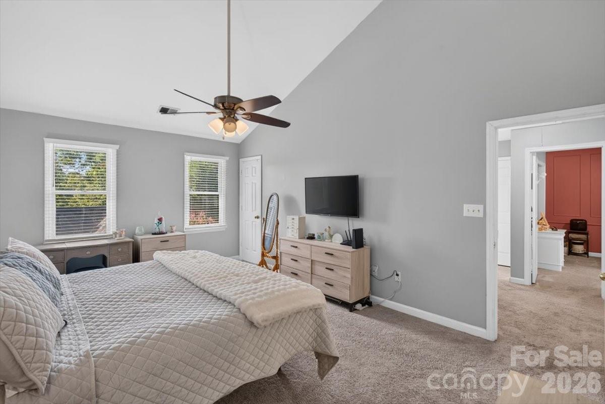 2025 Hilltop Road Property Photo 27