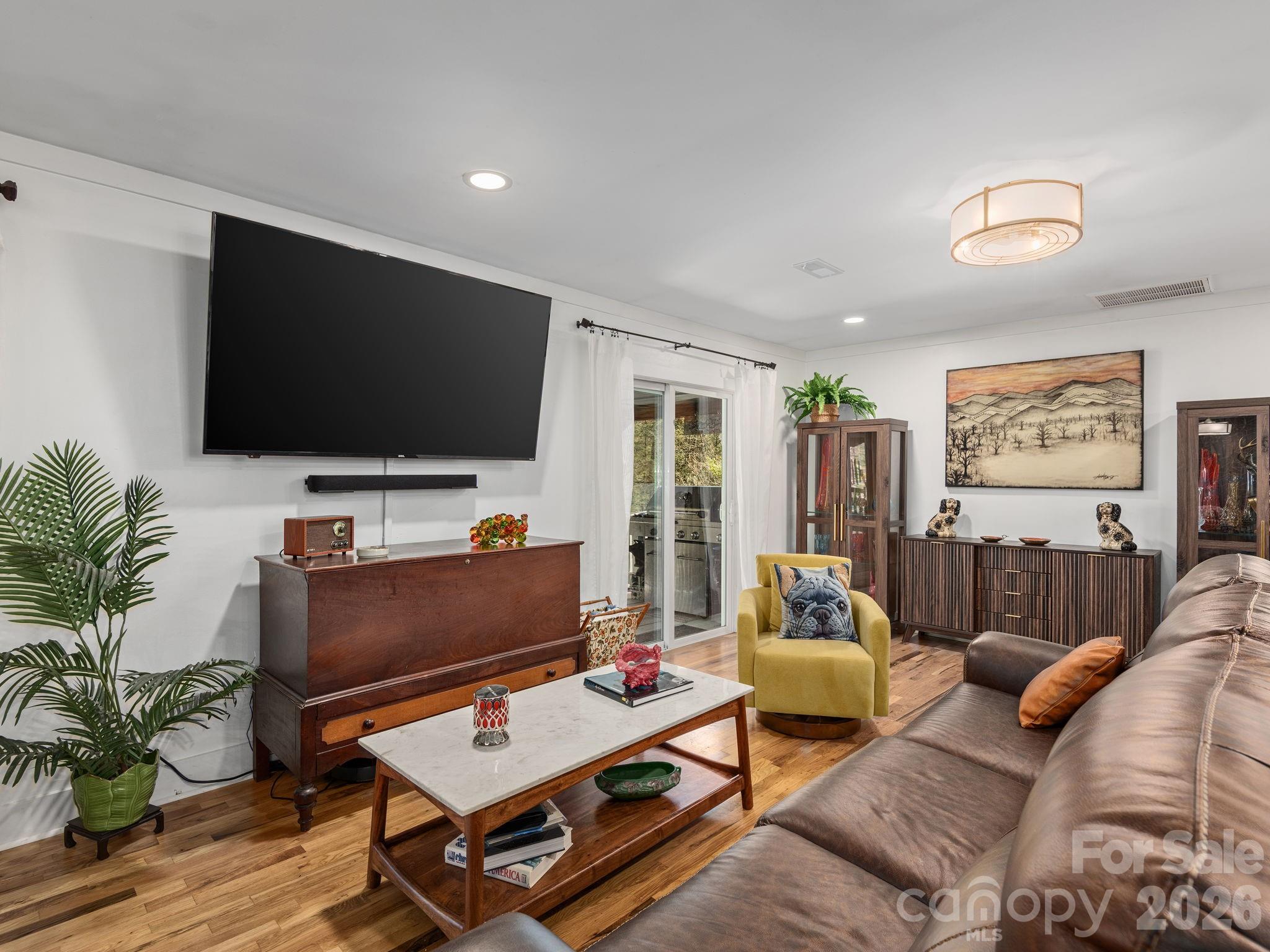 228 White Oak Road Property Photo 7