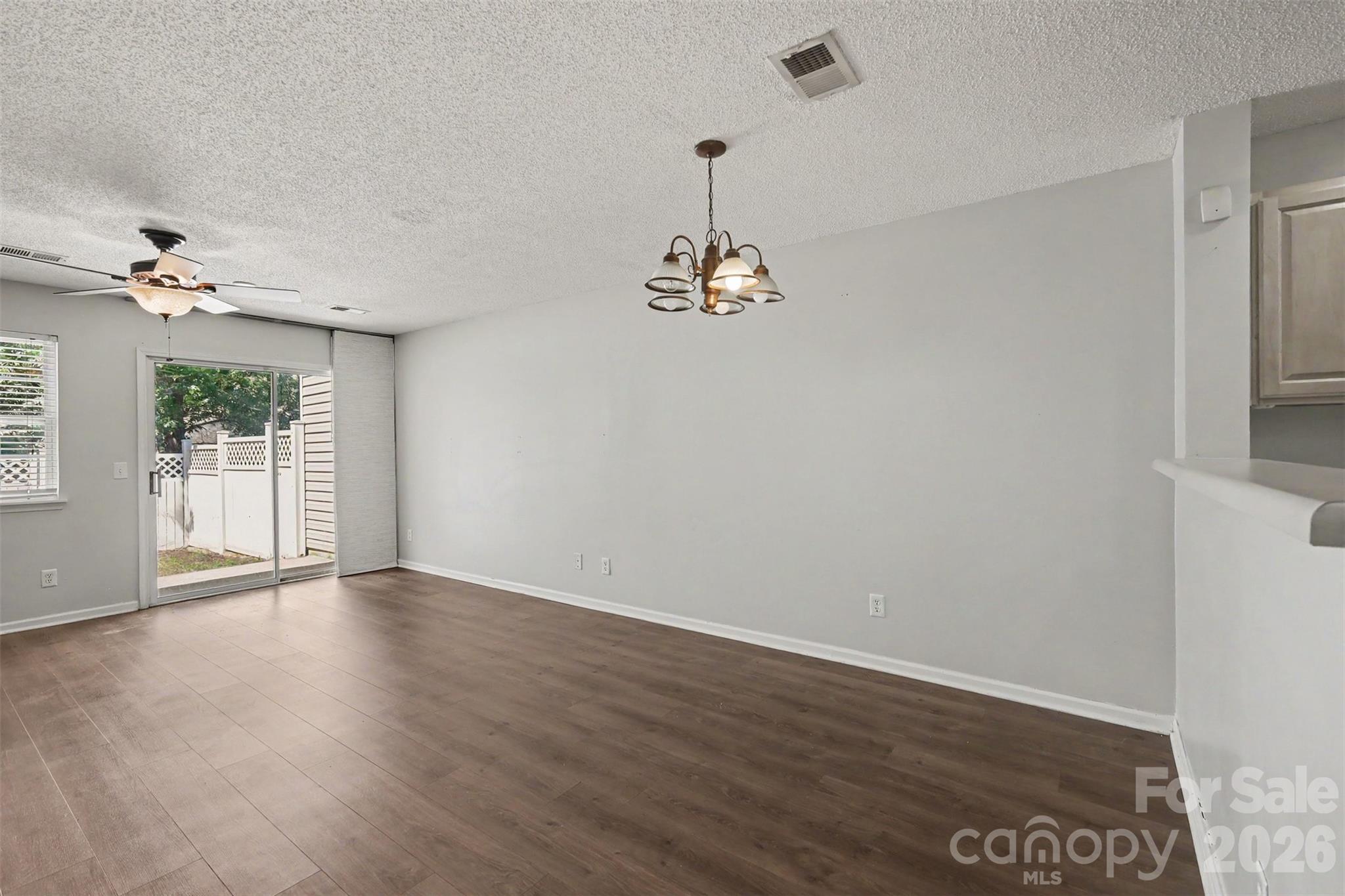 2962 Caldwell Ridge Parkway Property Photo 7