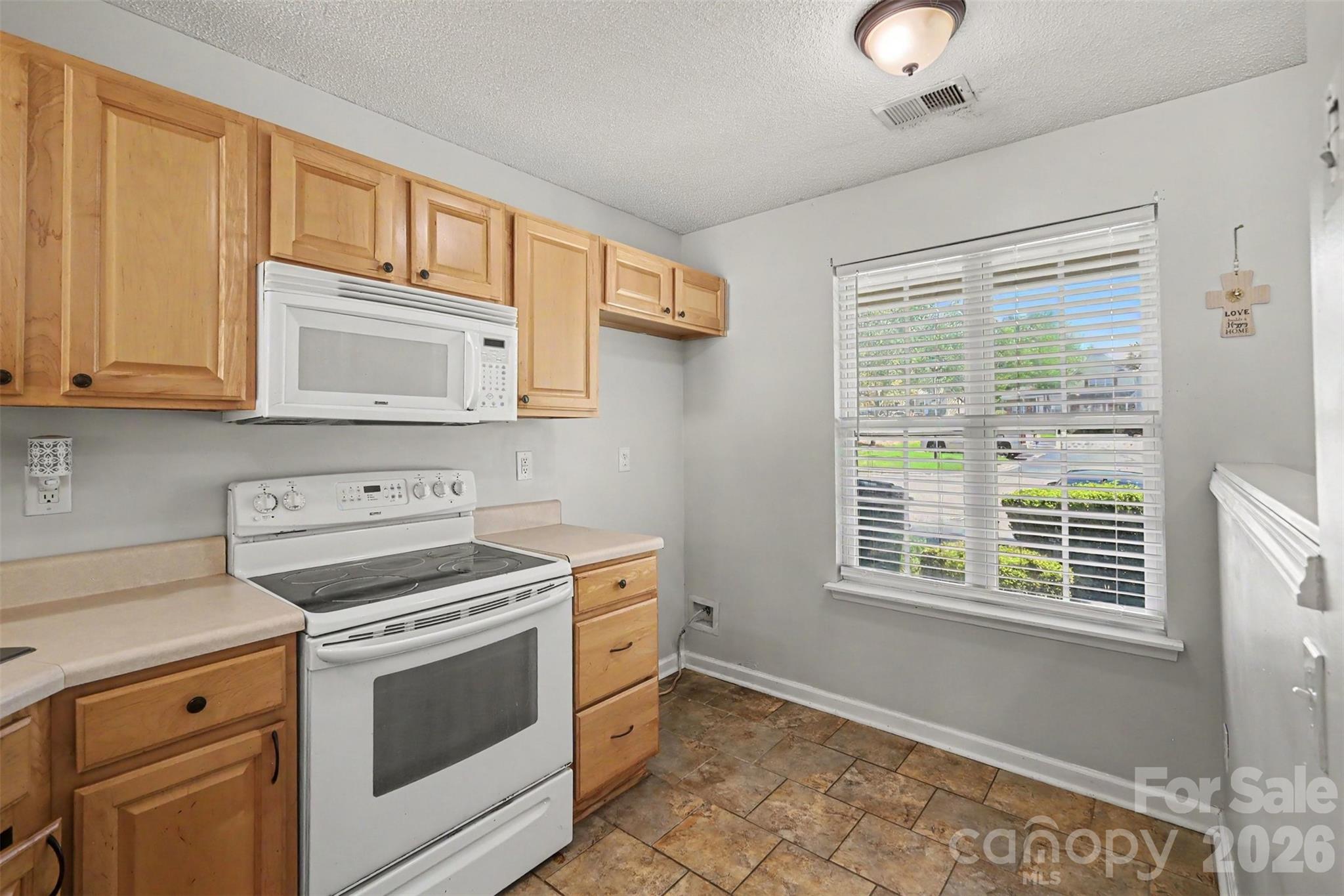 2962 Caldwell Ridge Parkway Property Photo 10