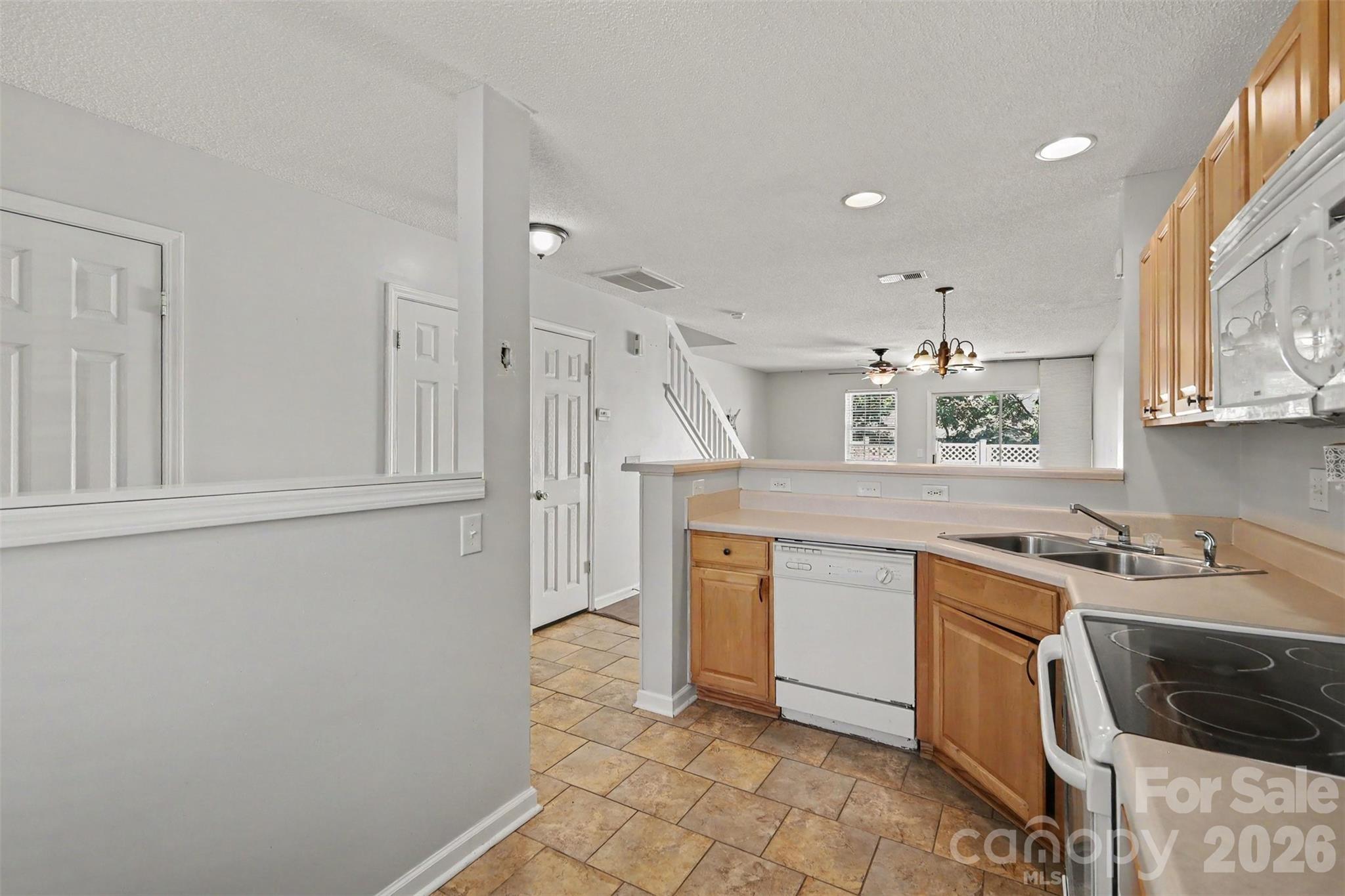 2962 Caldwell Ridge Parkway Property Photo 12