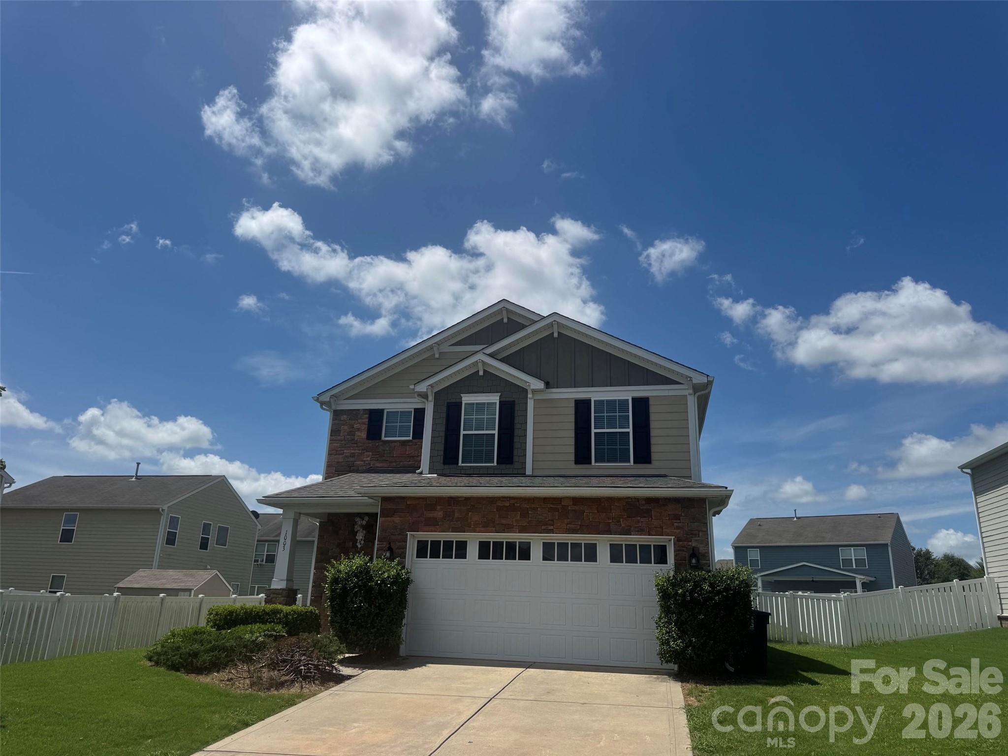 1003 Garden Web Road Property Photo 2
