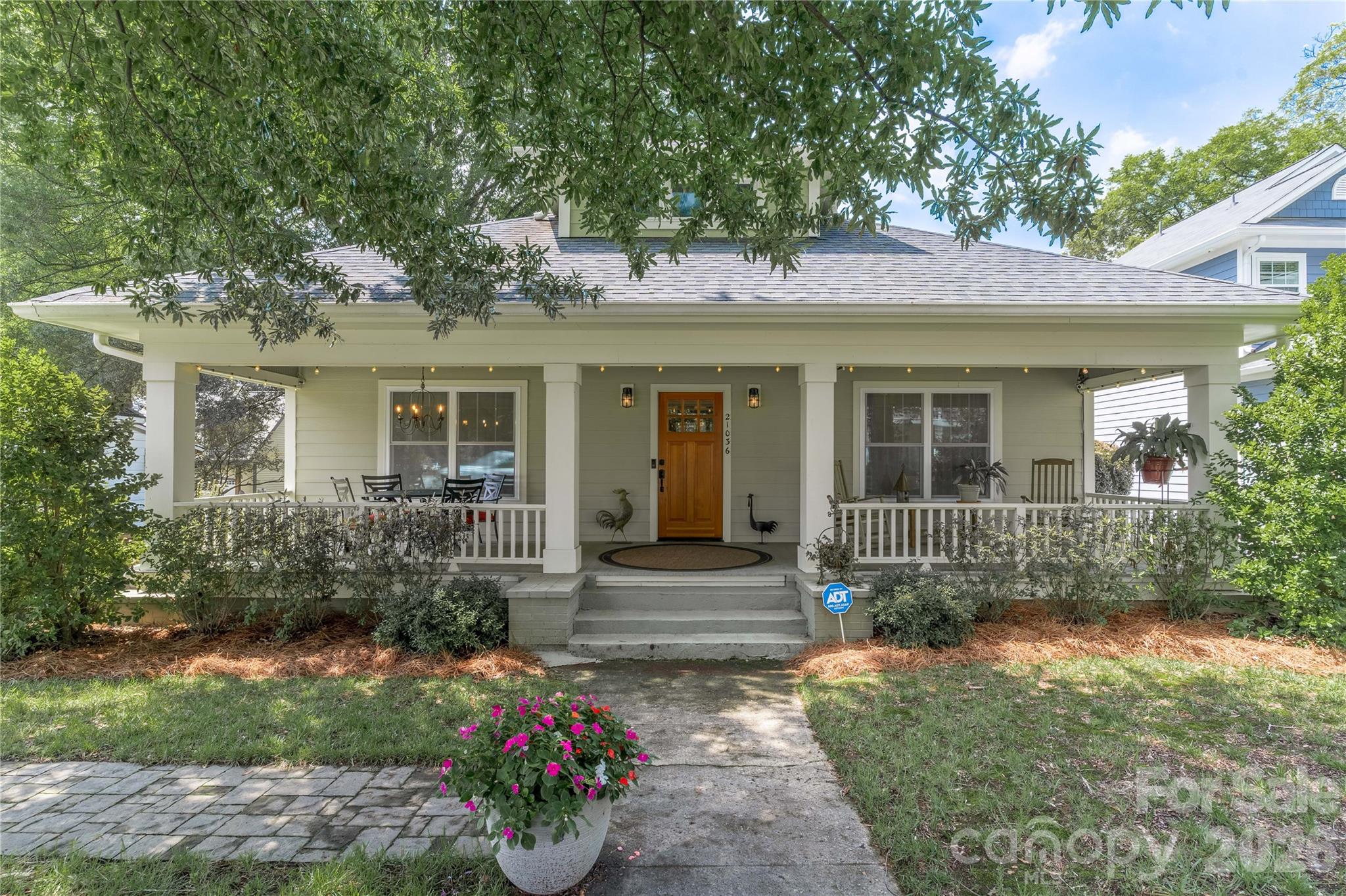 21036 Catawba Avenue Property Photo 1