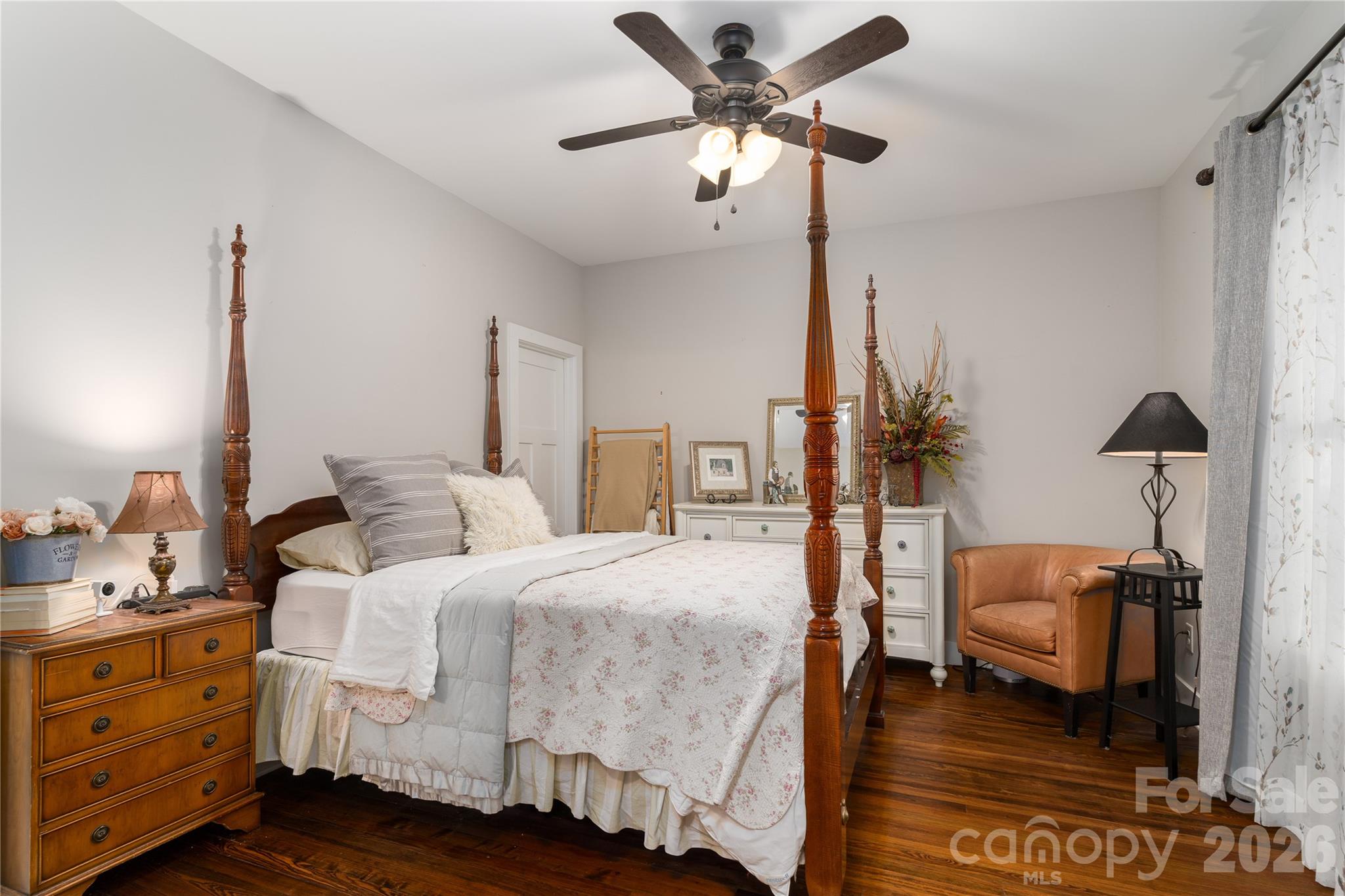21036 Catawba Avenue Property Photo 20