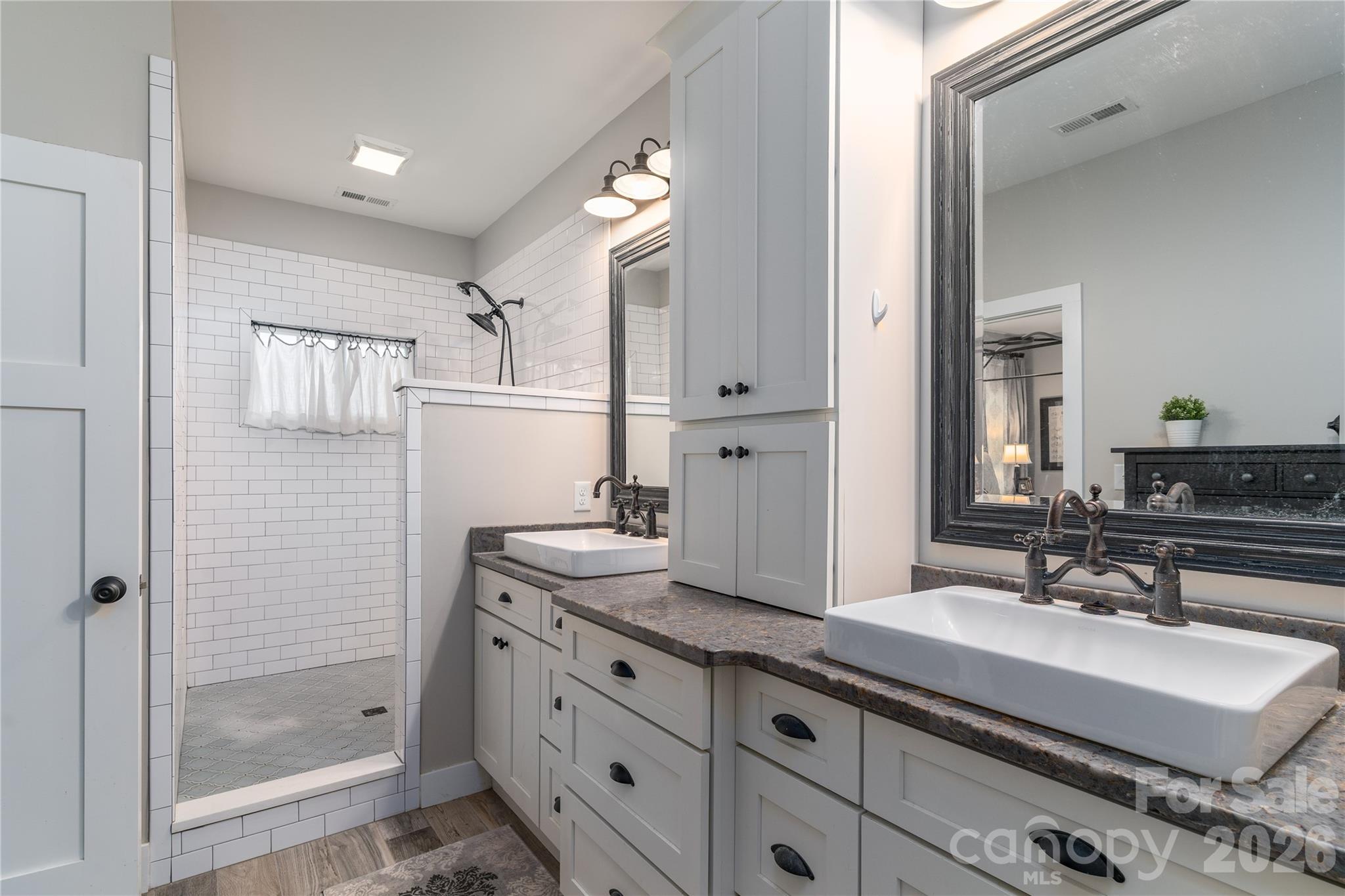 21036 Catawba Avenue Property Photo 25