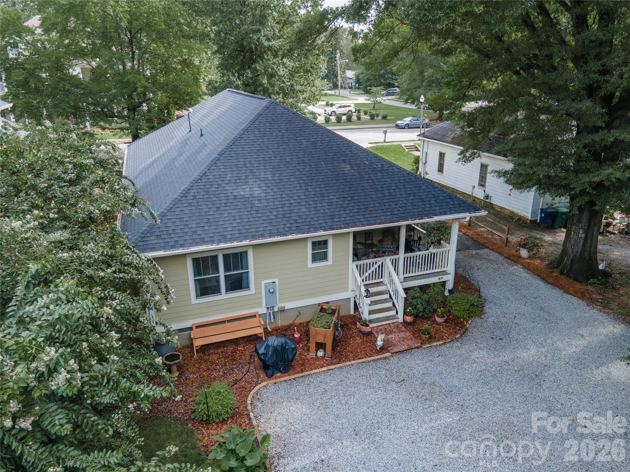 21036 Catawba Avenue Property Photo 31