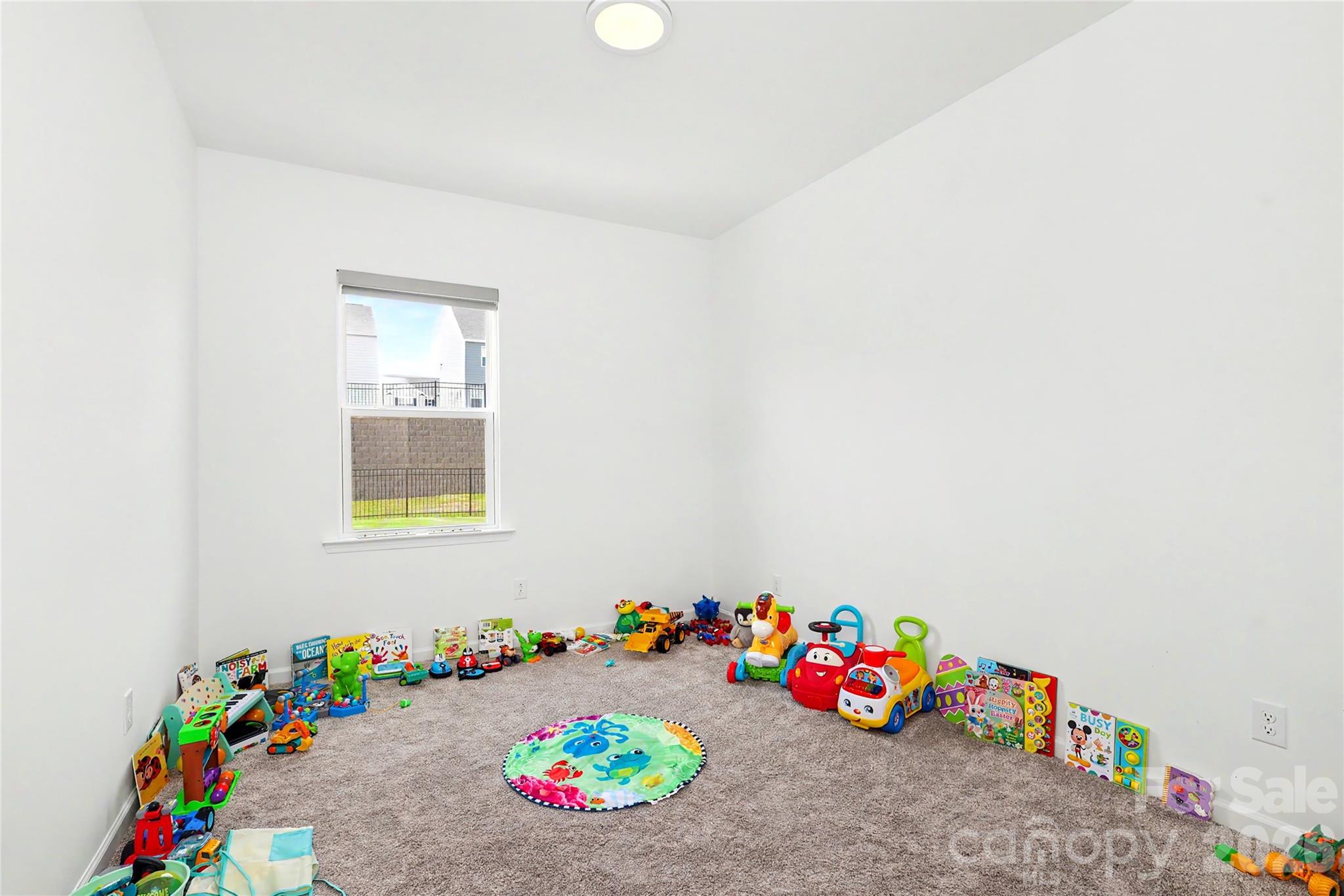 11122 Glasden Road Property Photo 13
