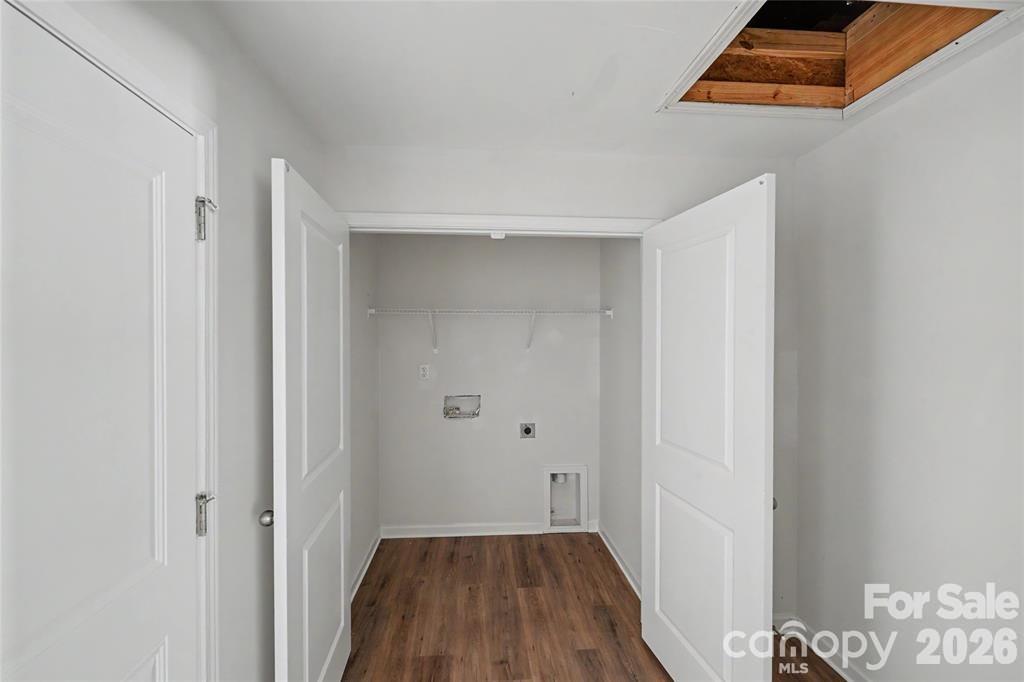 2522 Lazy Oak Drive Property Photo 7