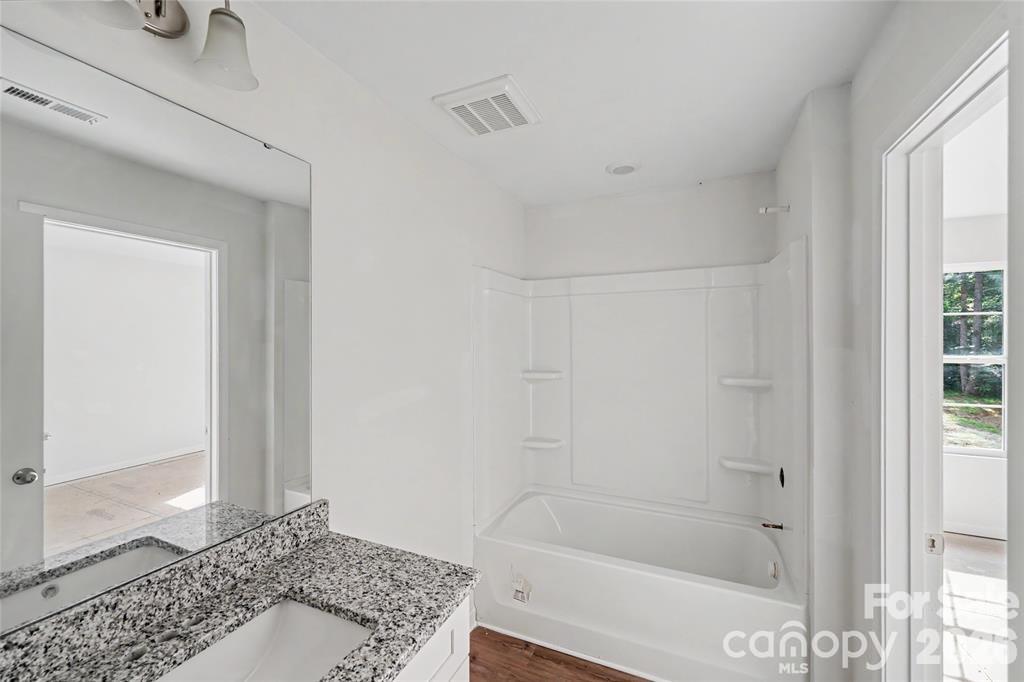 2522 Lazy Oak Drive Property Photo 14