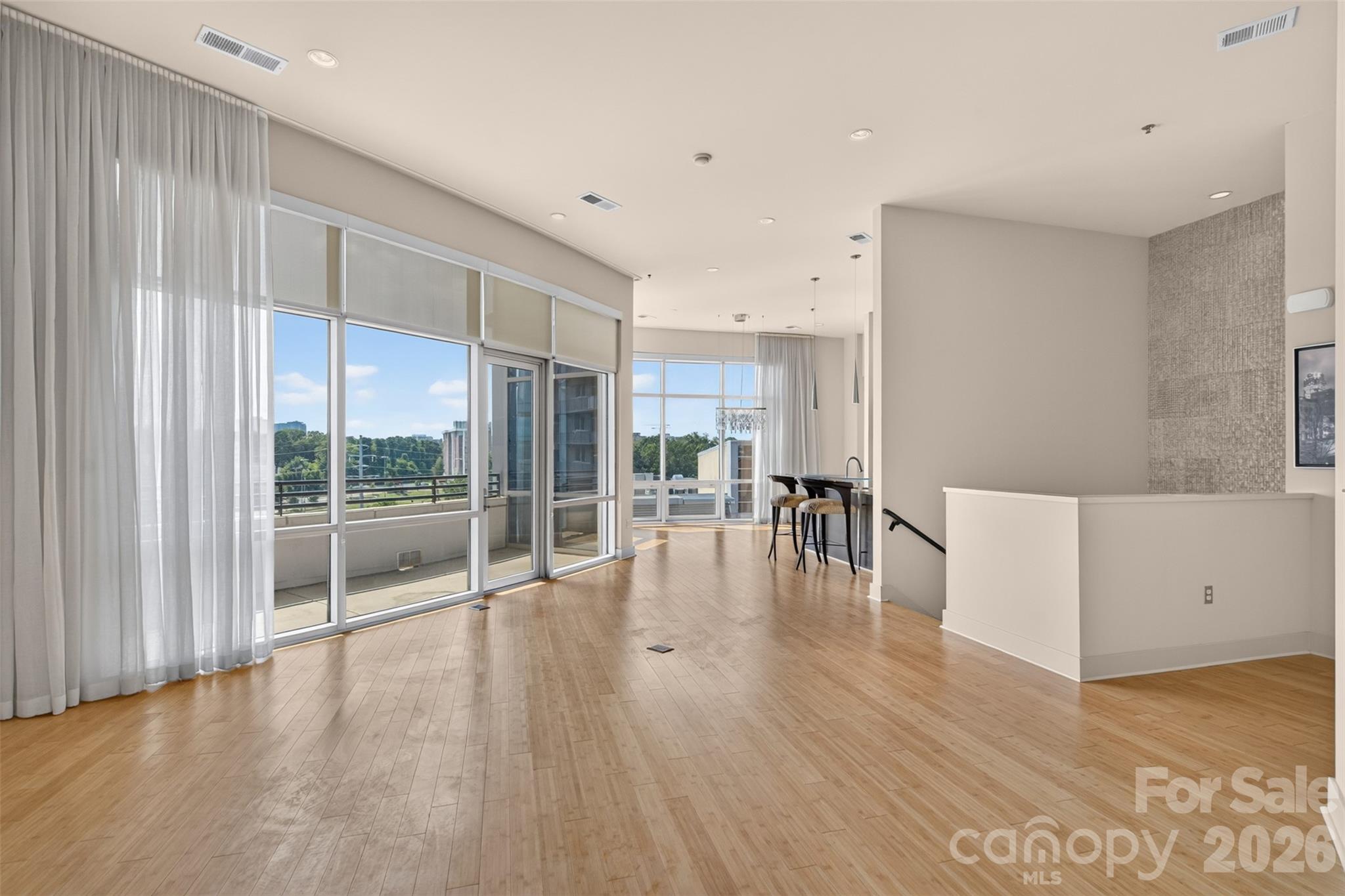 1133 Metropolitan Avenue 617 Property Photo 6