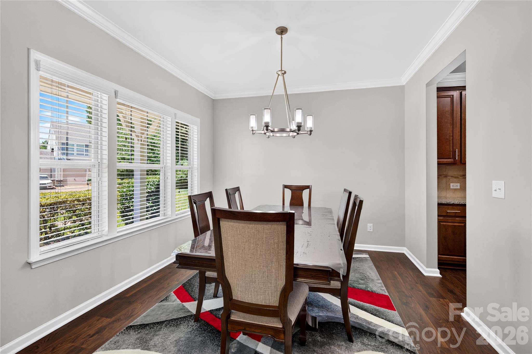 2512 Viburnum Court Property Photo 11