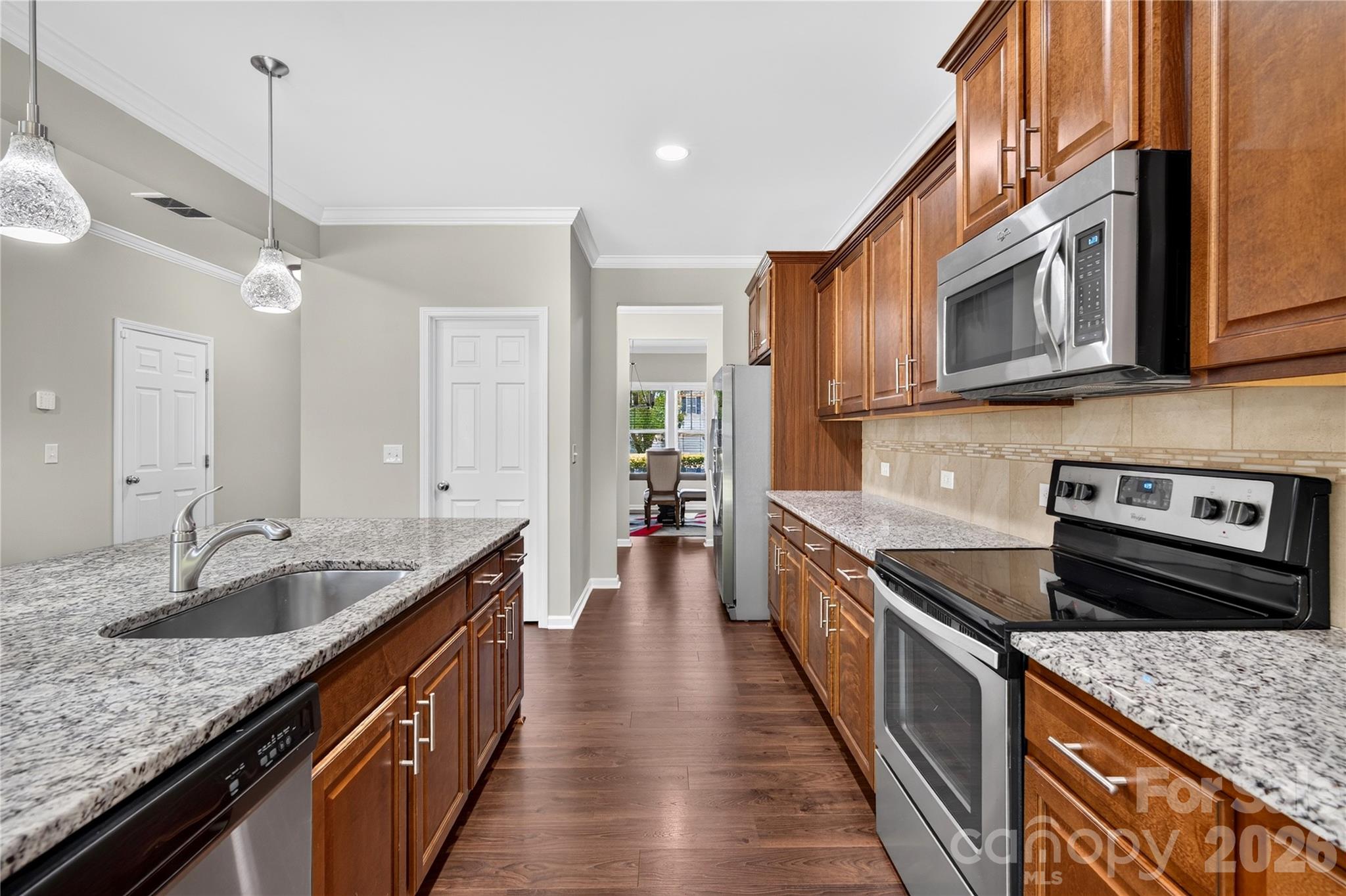 2512 Viburnum Court Property Photo 14