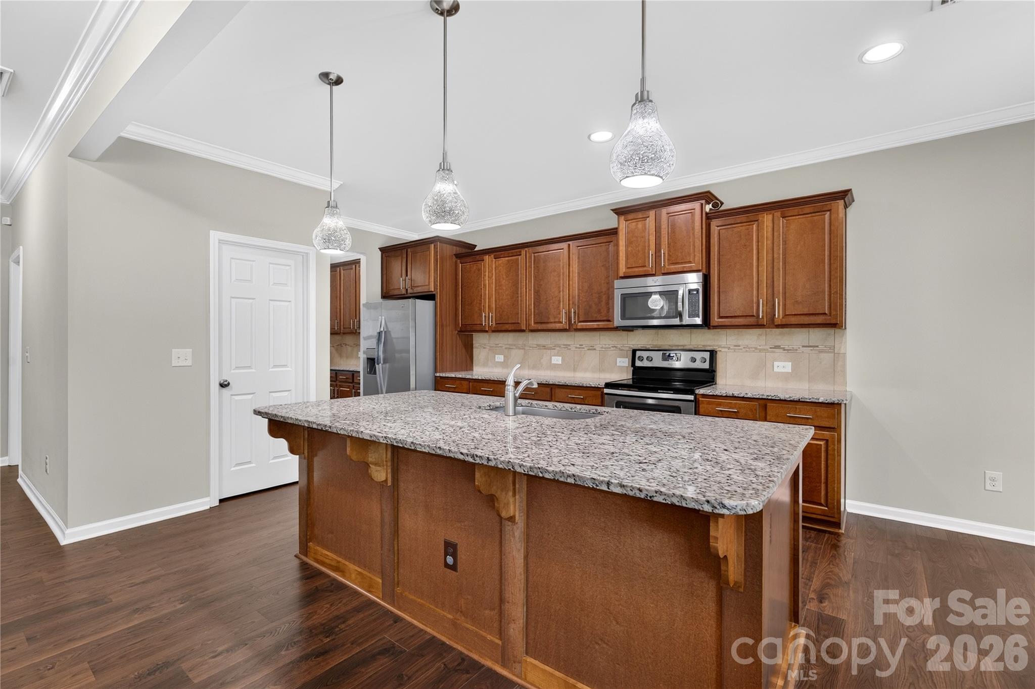 2512 Viburnum Court Property Photo 15