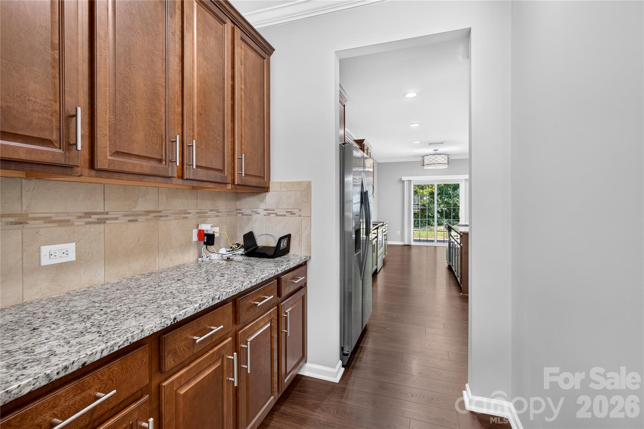 2512 Viburnum Court Property Photo 17