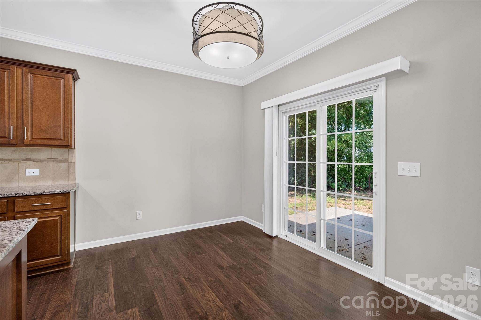 2512 Viburnum Court Property Photo 20