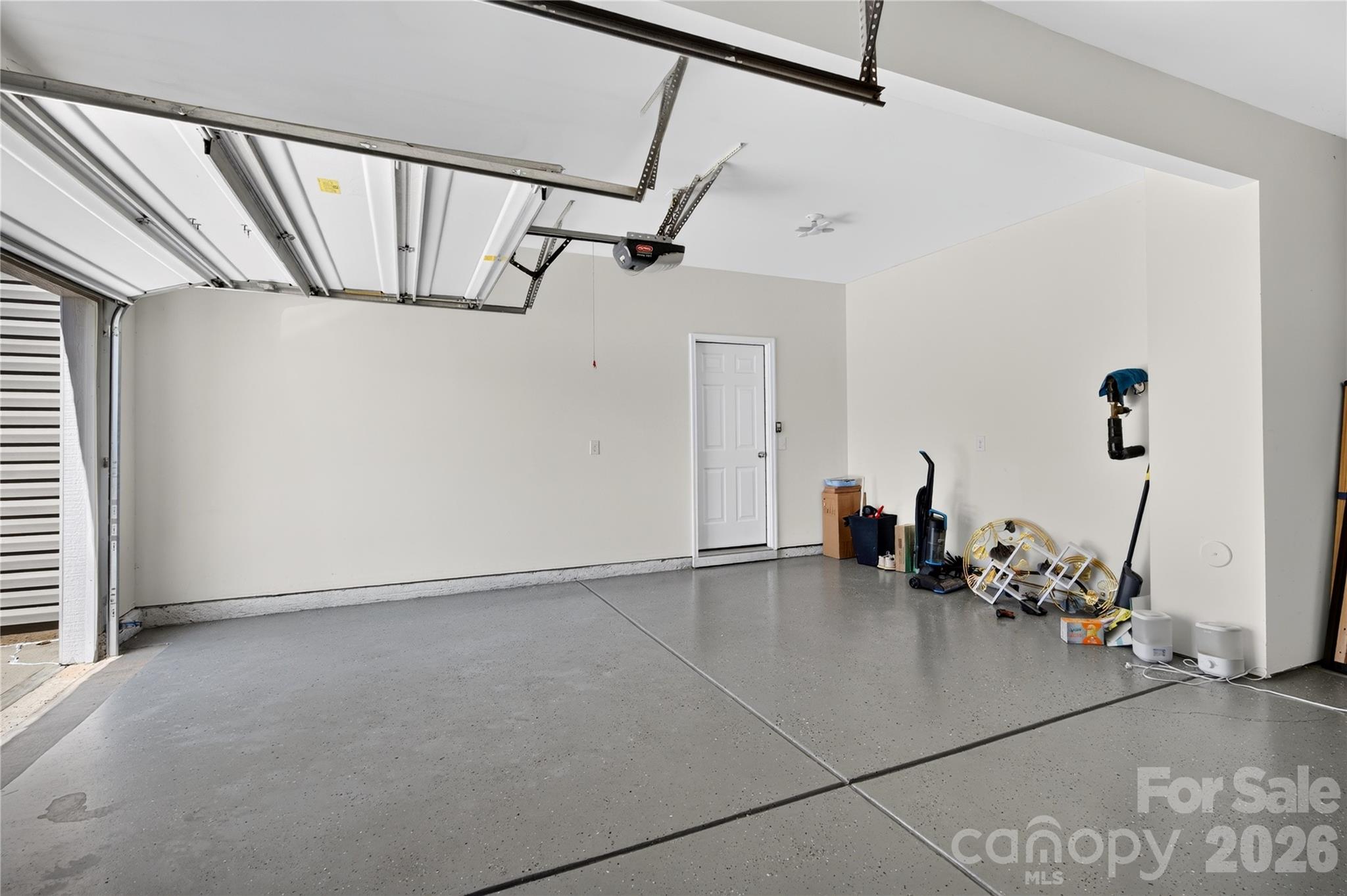 2512 Viburnum Court Property Photo 23