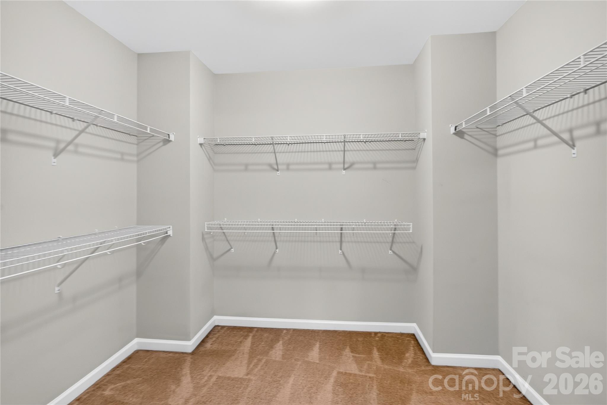 2512 Viburnum Court Property Photo 28