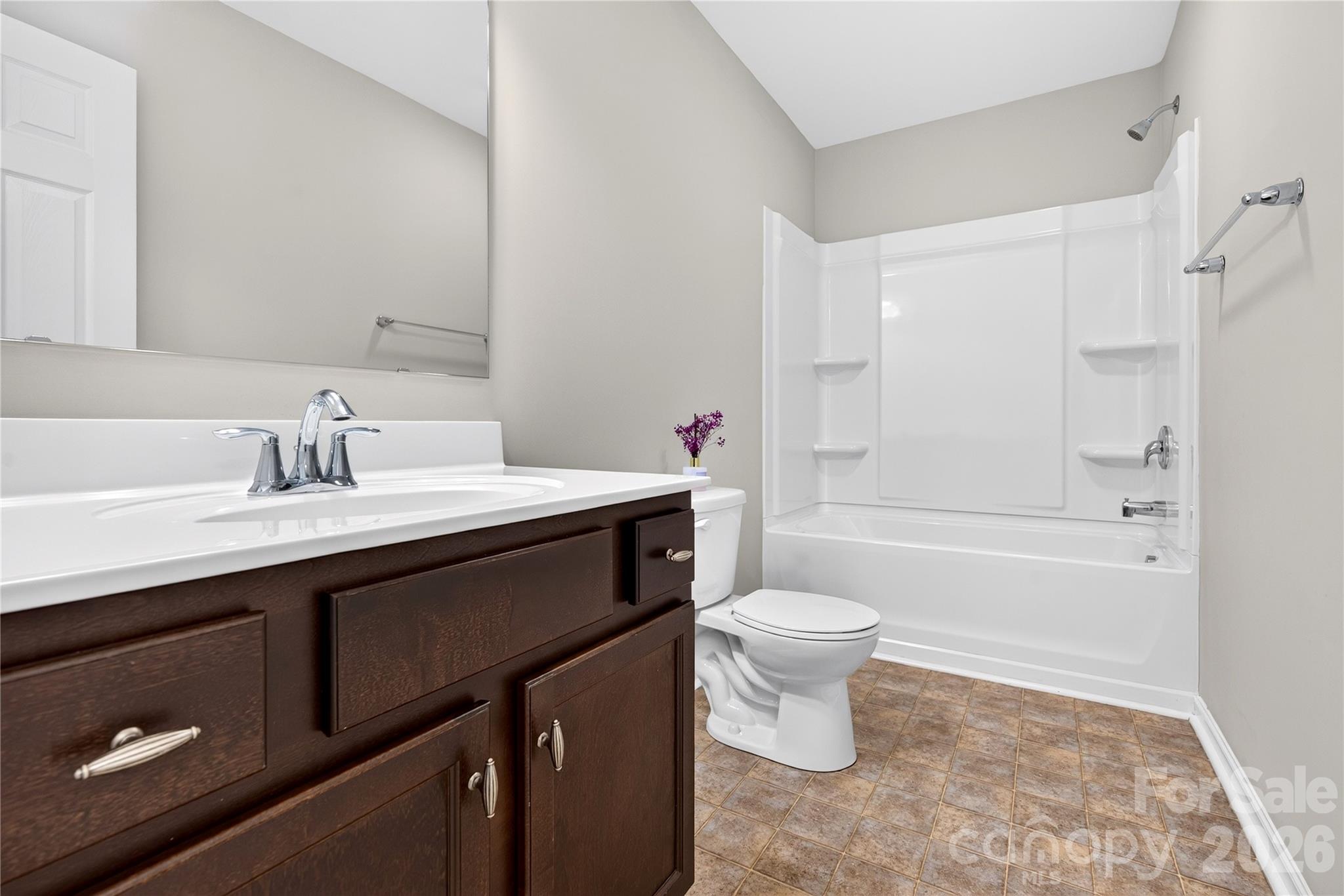 2512 Viburnum Court Property Photo 36