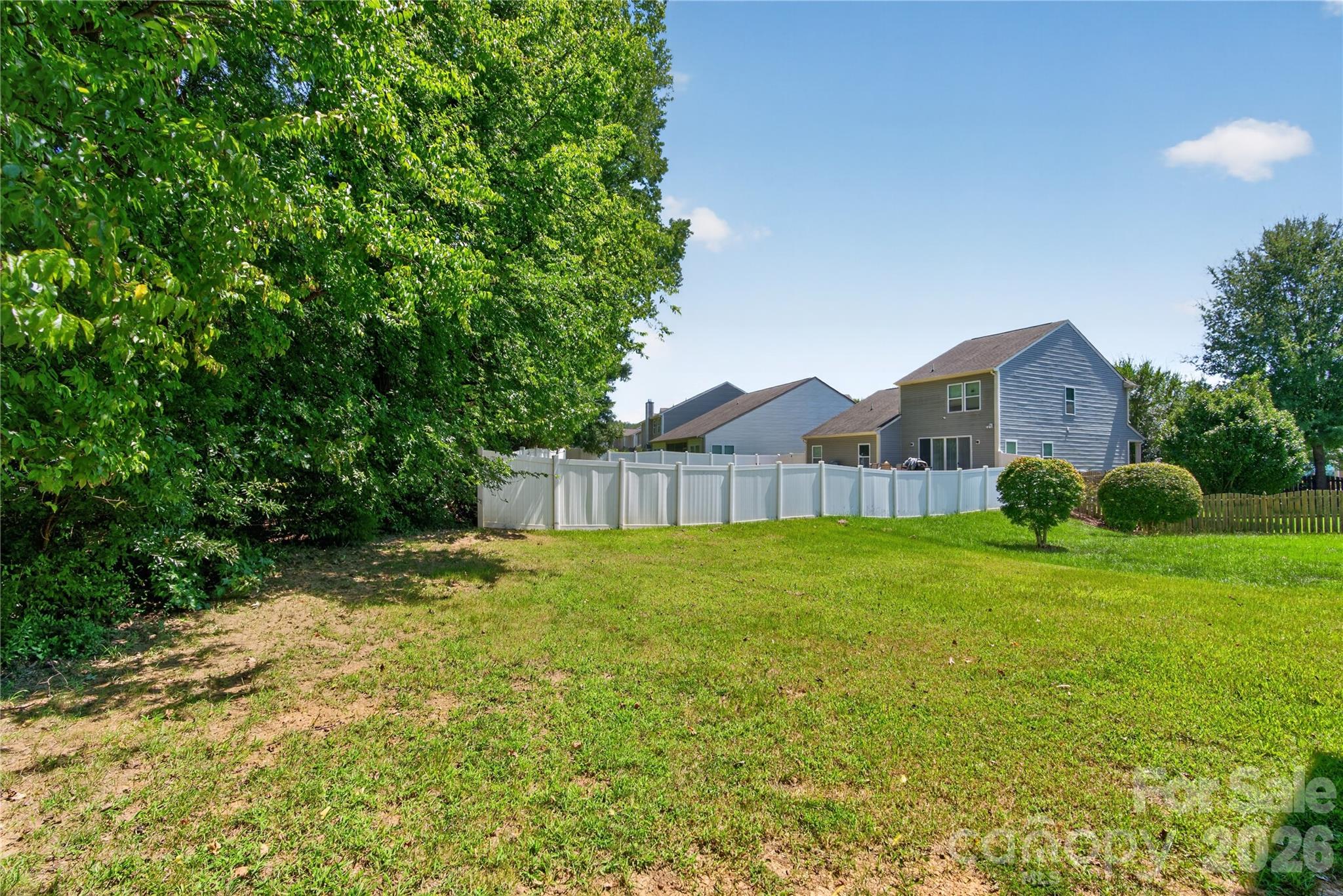 2512 Viburnum Court Property Photo 42