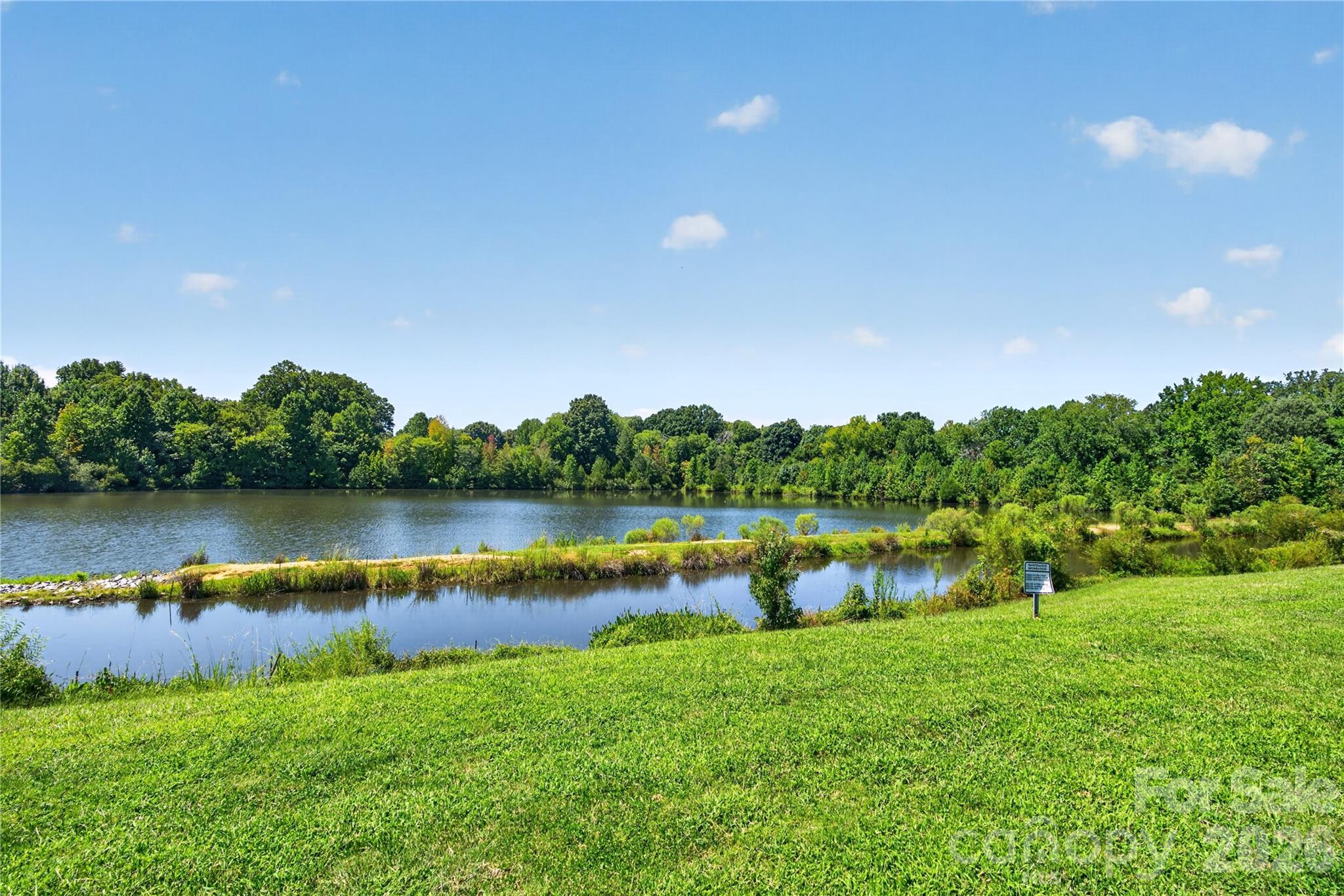 2512 Viburnum Court Property Photo 45