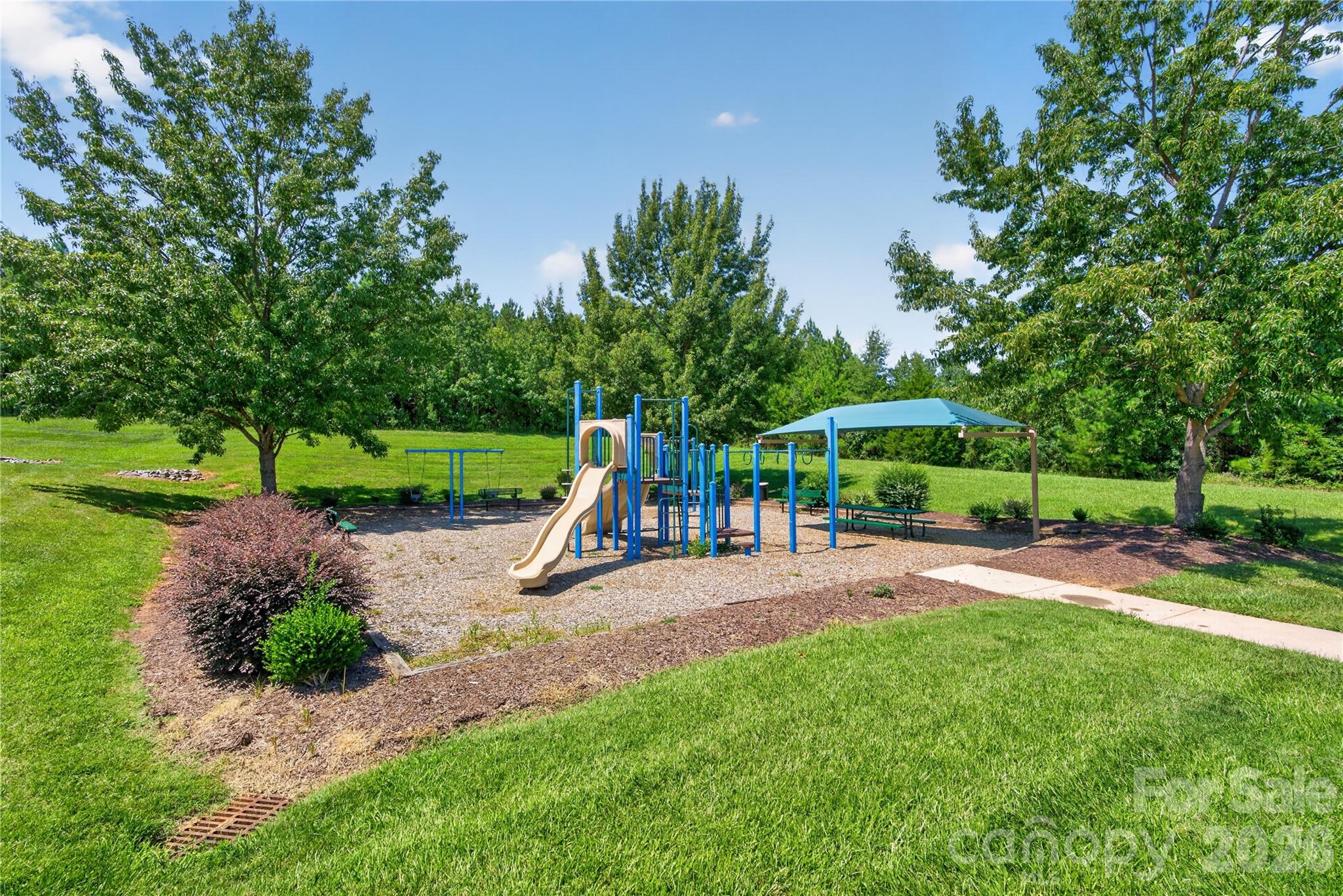 2512 Viburnum Court Property Photo 47