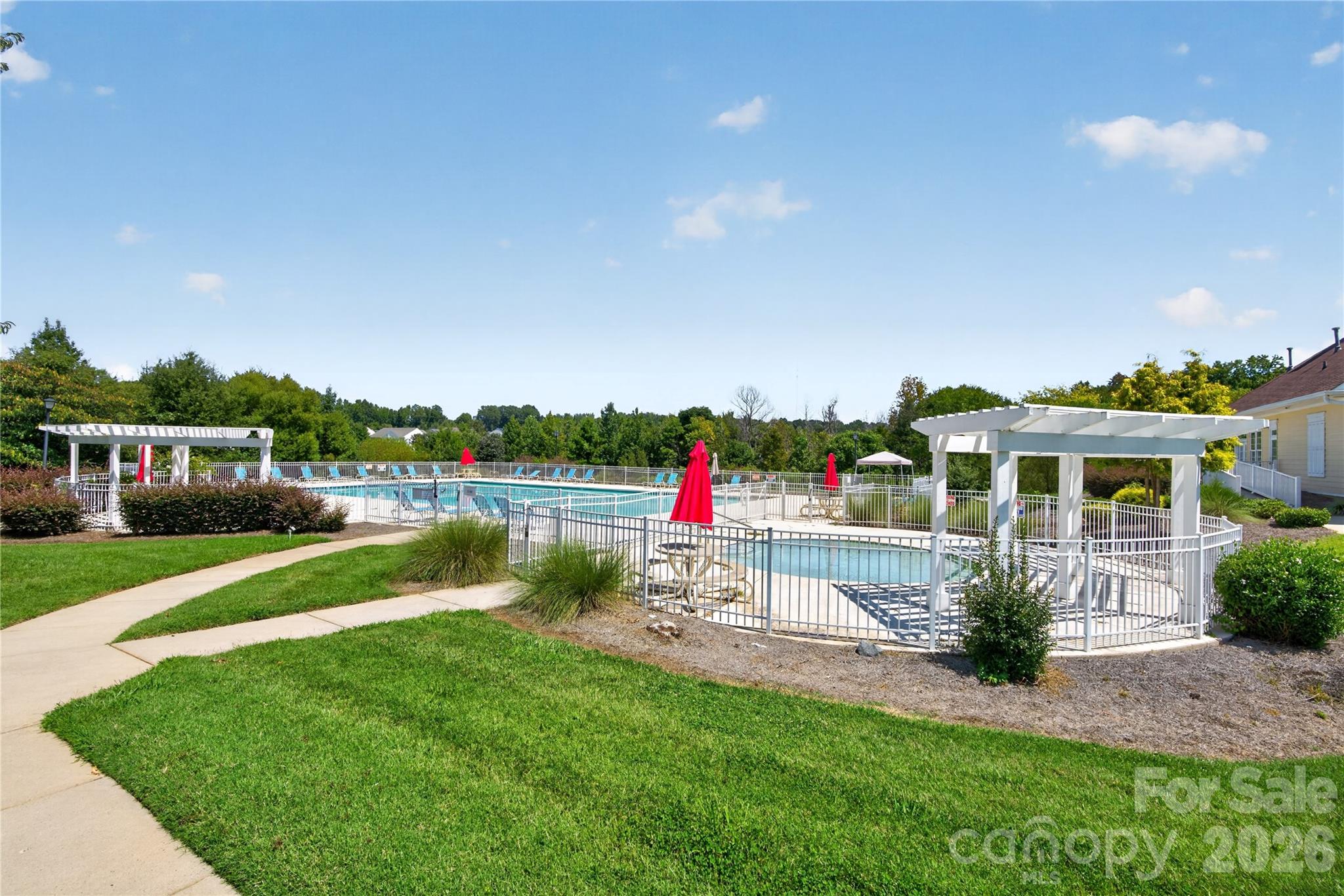2512 Viburnum Court Property Photo 48