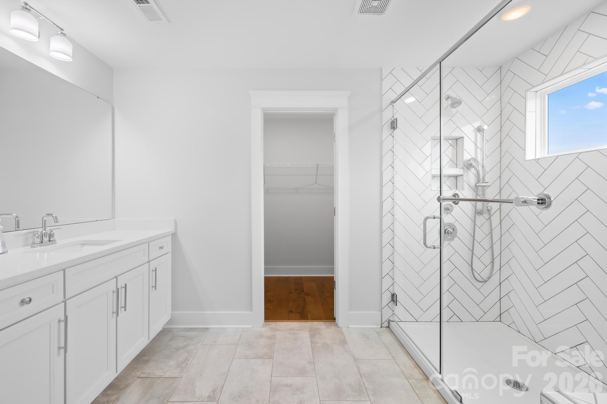 606 Yucatan Drive Property Photo 19