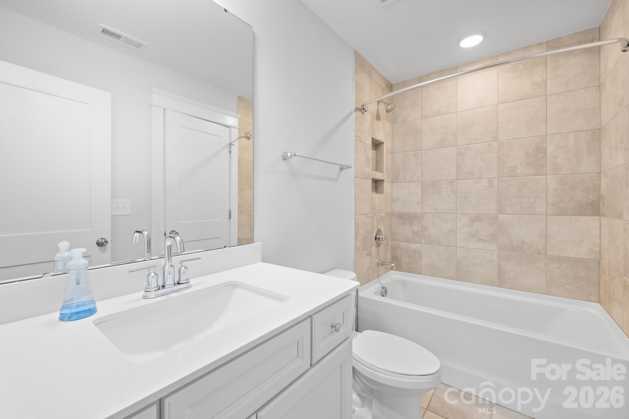 606 Yucatan Drive Property Photo 27