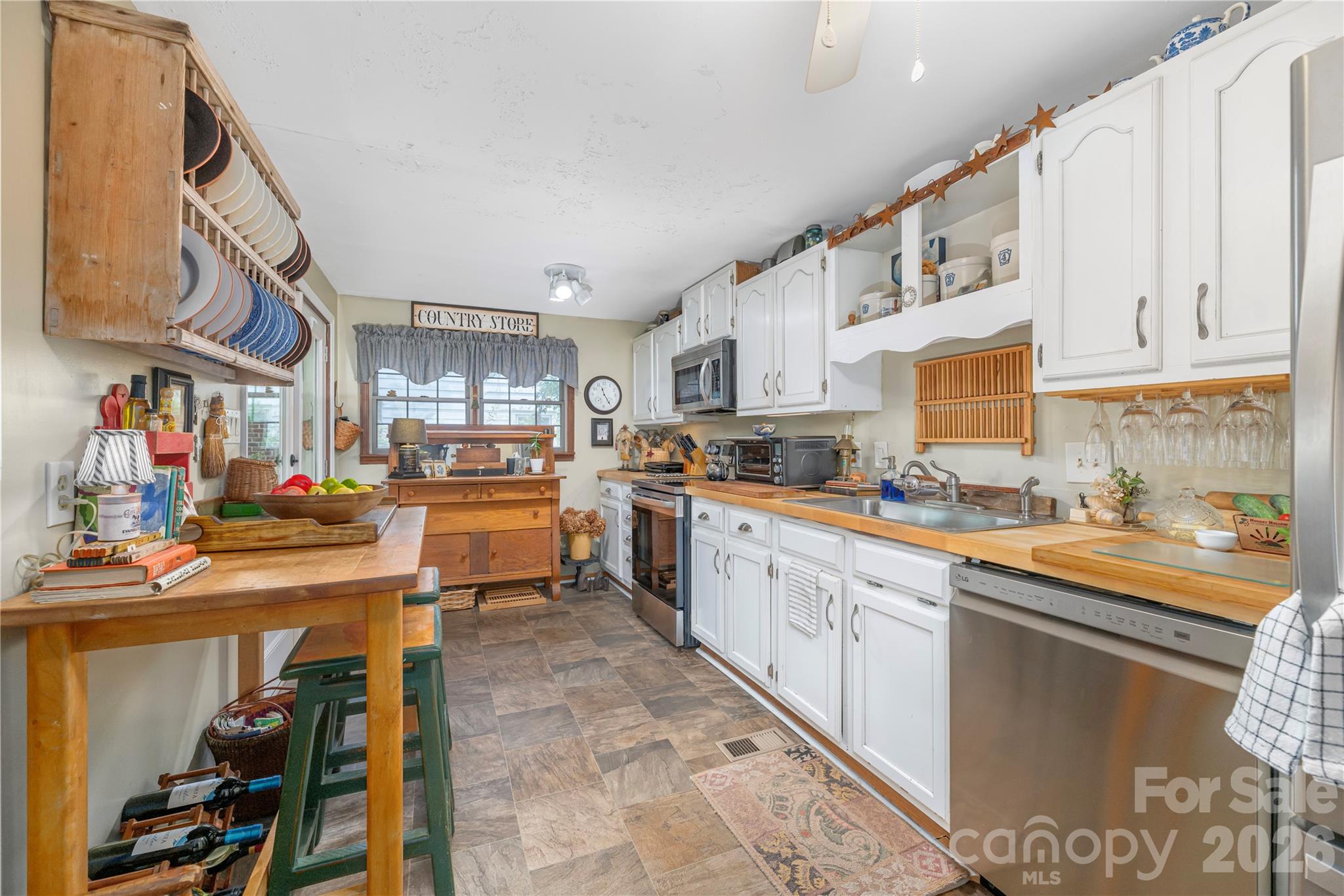 21 Lincoln Avenue Property Photo 13