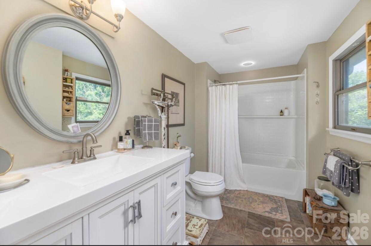 21 Lincoln Avenue Property Photo 18