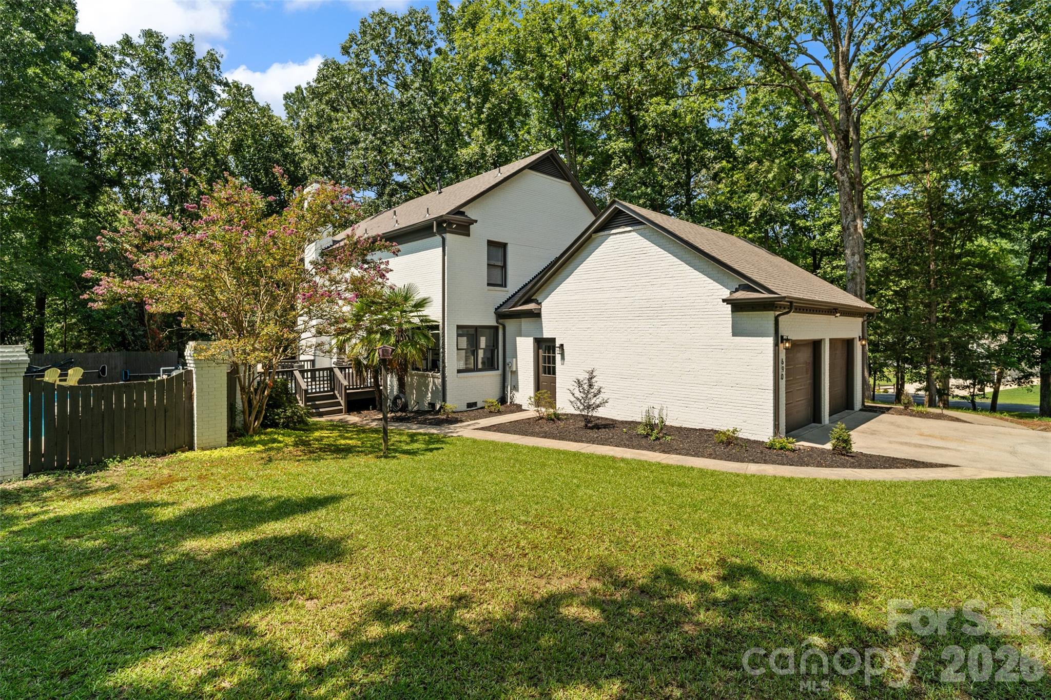 690 Knighton Hill Road Property Photo 4
