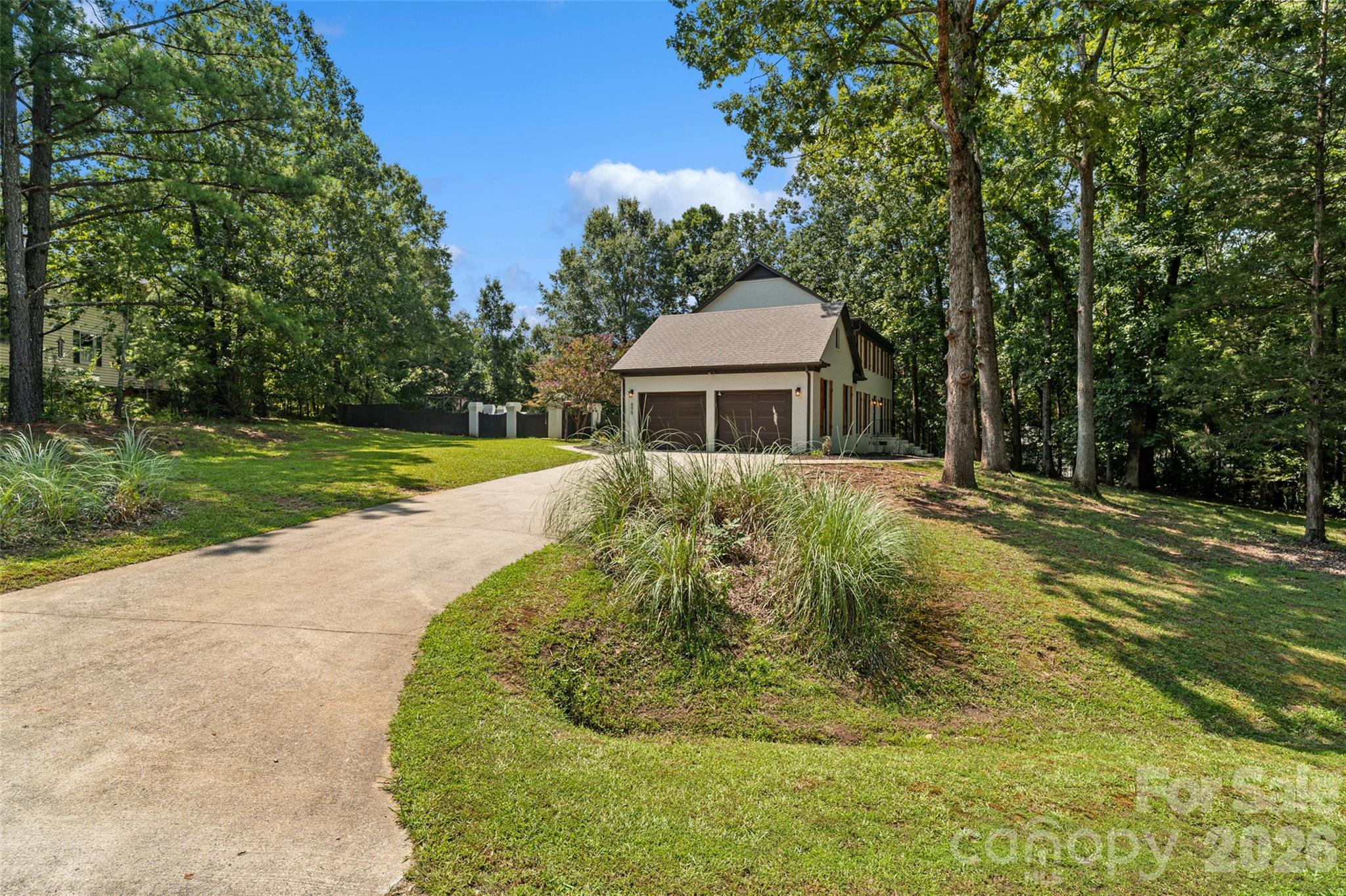 690 Knighton Hill Road Property Photo 5