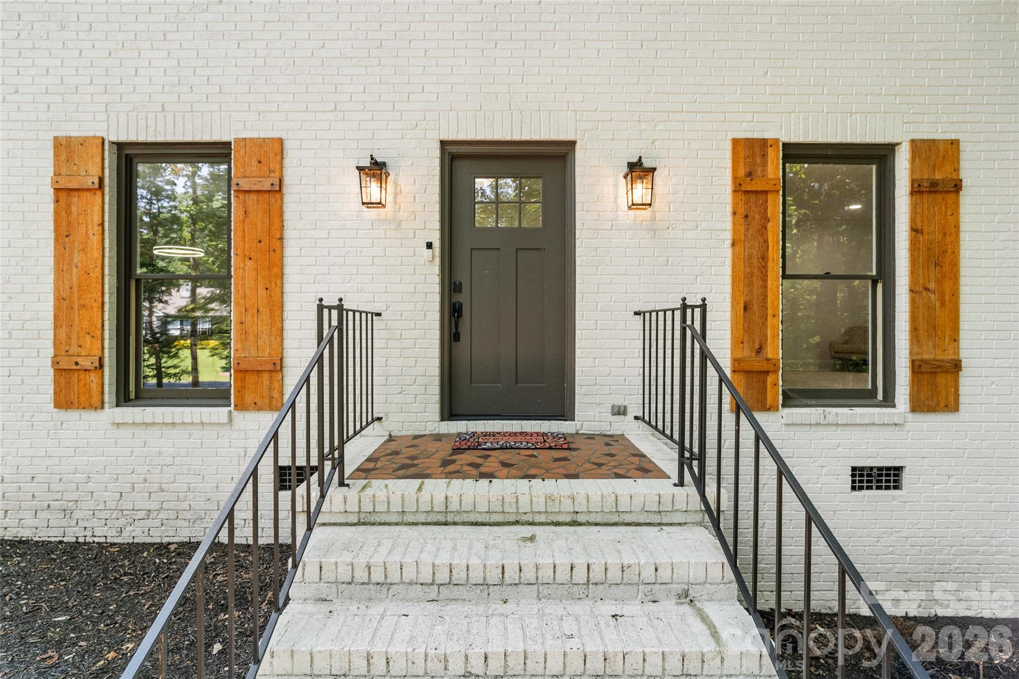 690 Knighton Hill Road Property Photo 6