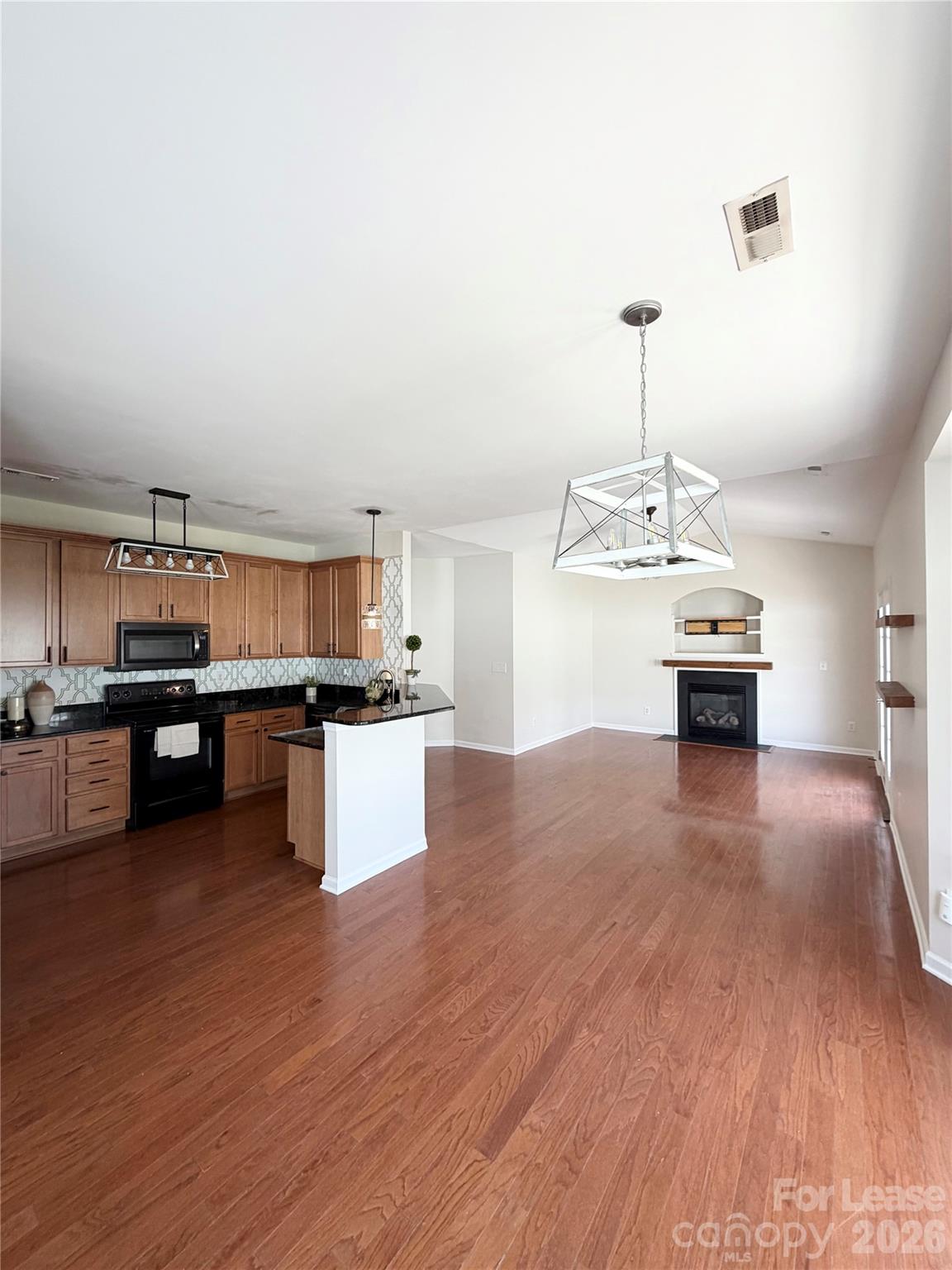 8723 Westwind Point Drive Property Photo 8