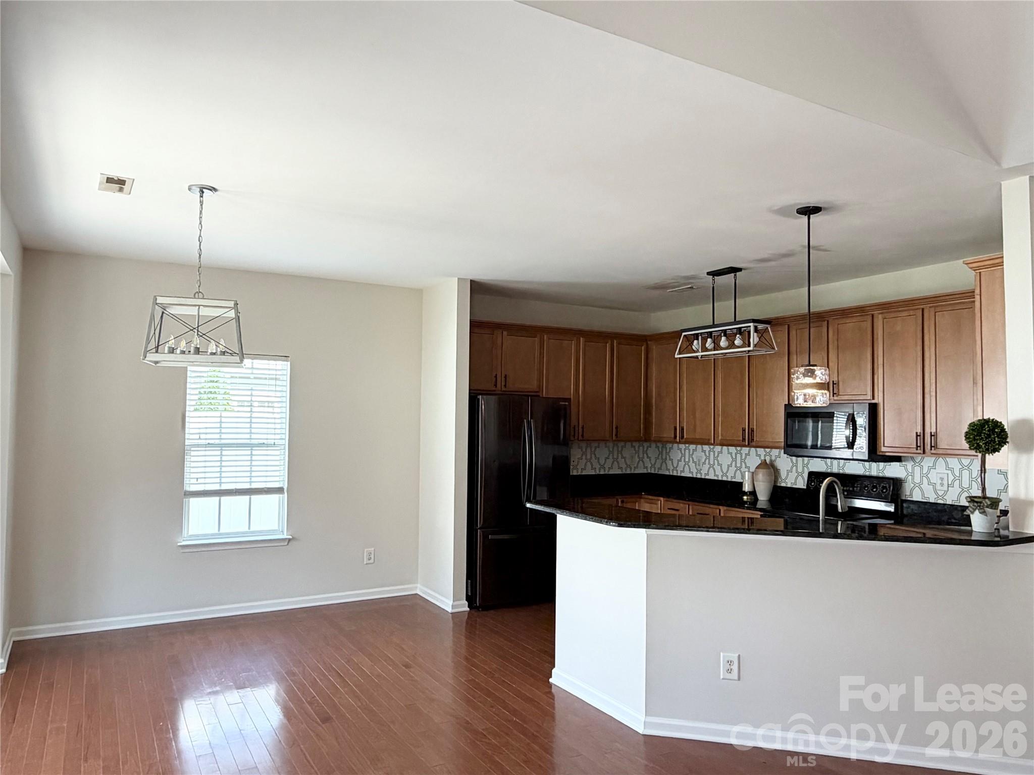 8723 Westwind Point Drive Property Photo 9
