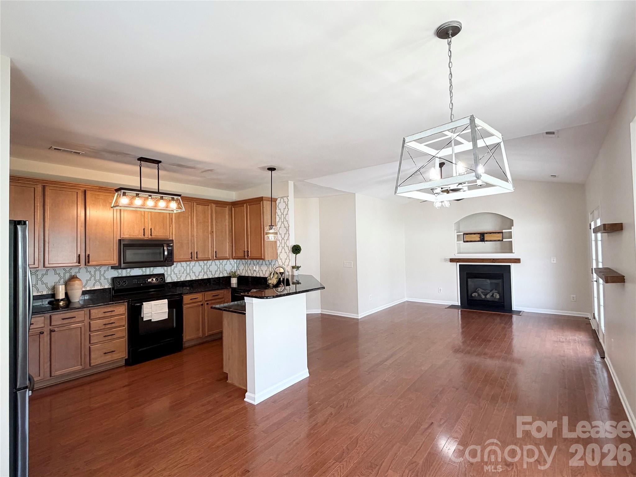 8723 Westwind Point Drive Property Photo 12
