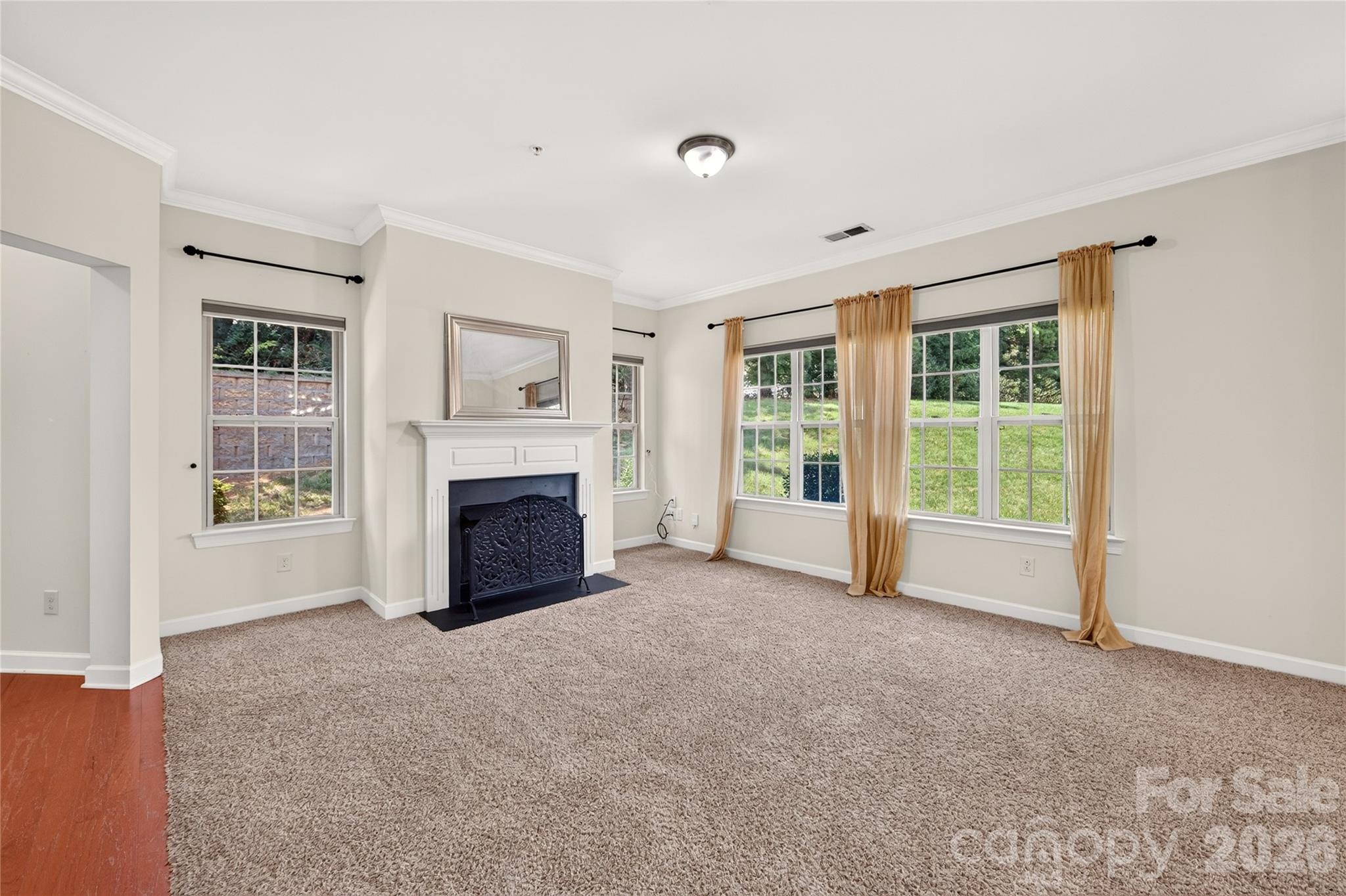 16718 Dolcetto Way Property Photo 9
