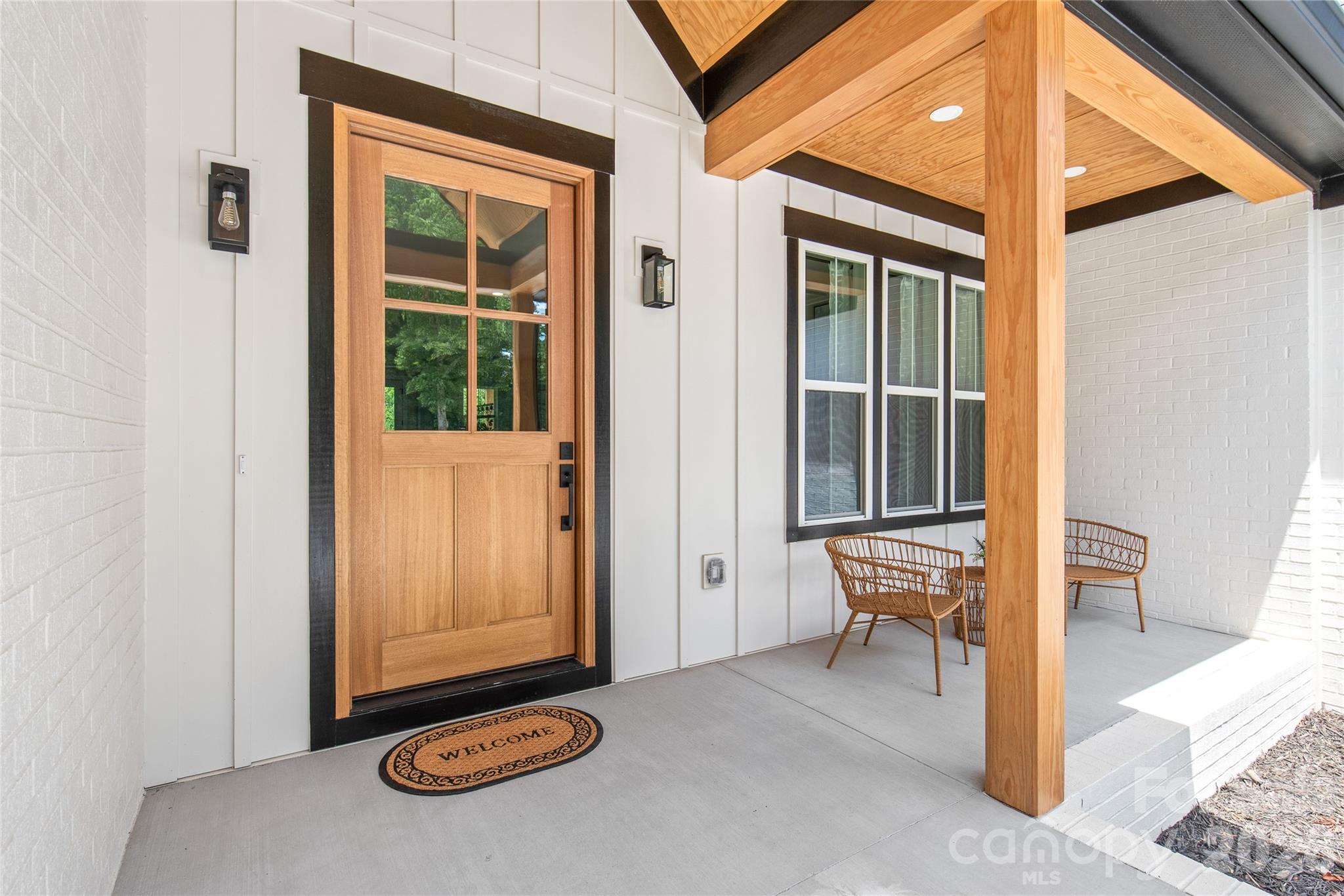 5822 Potter Road Property Photo 2