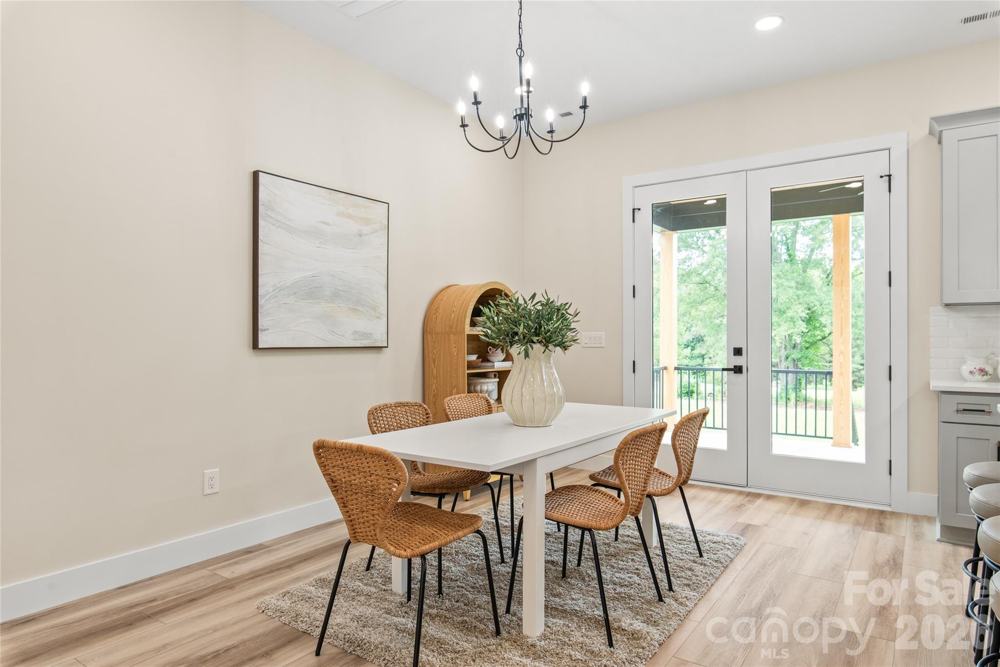 5822 Potter Road Property Photo 11