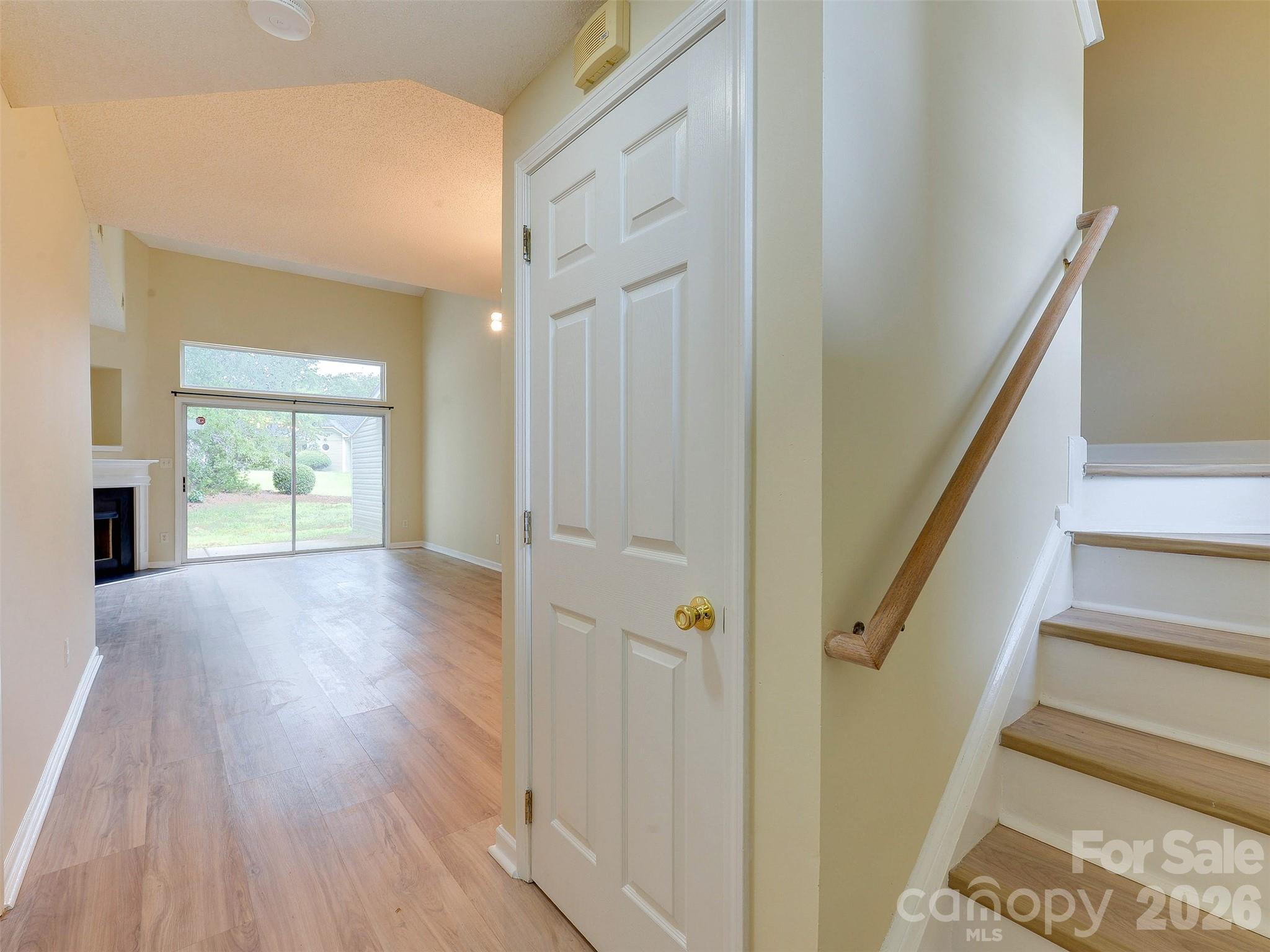 9128 Treyburn Drive Property Photo 4