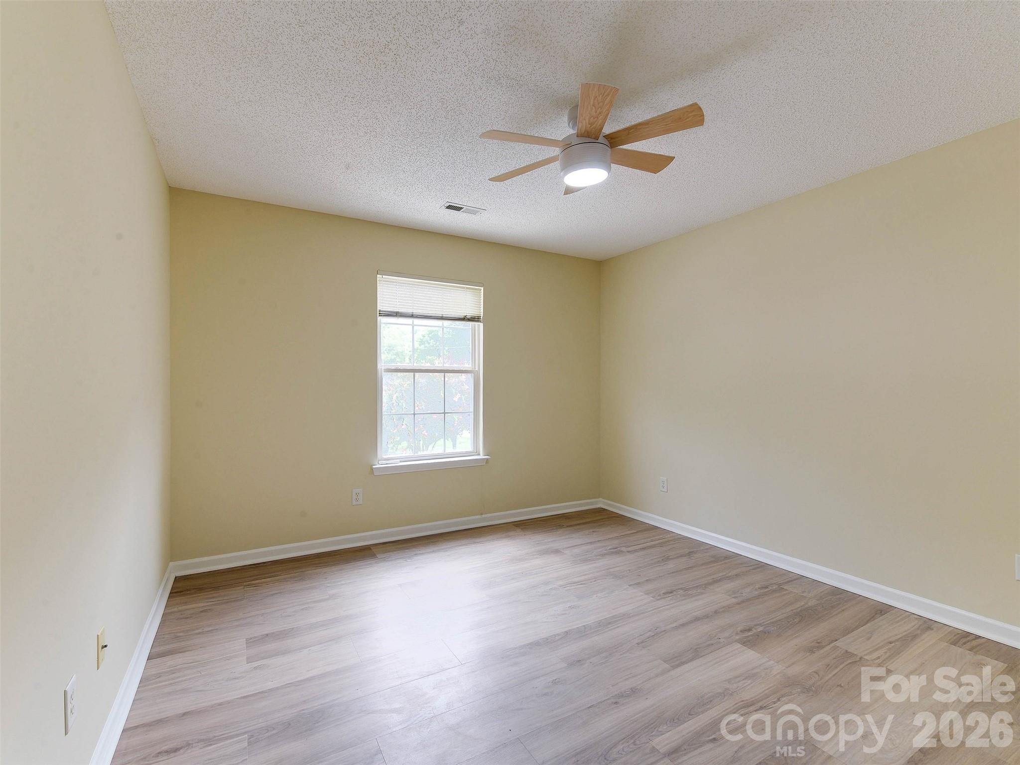 9128 Treyburn Drive Property Photo 13