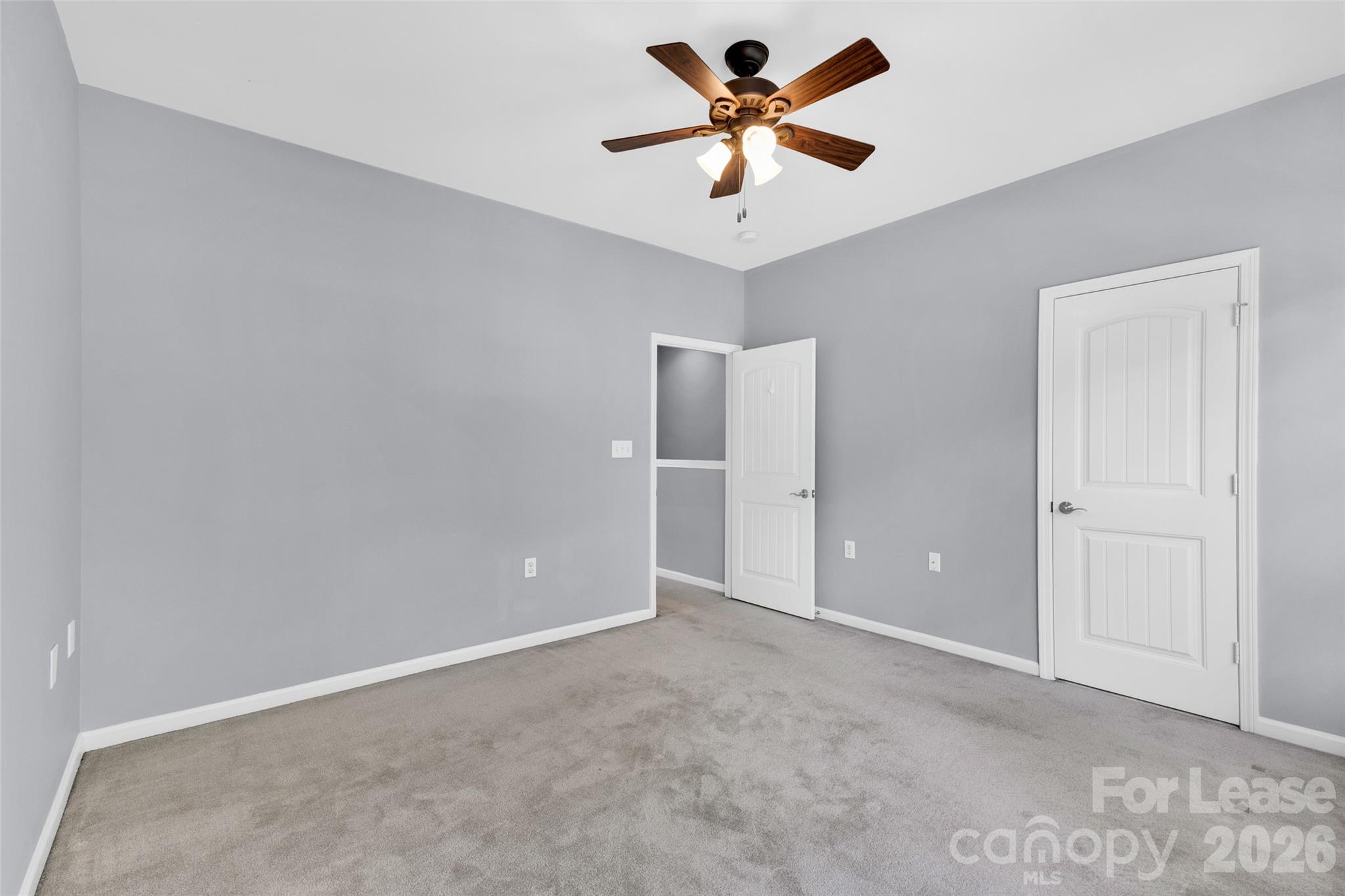 15407 St Christopher Court Property Photo 11