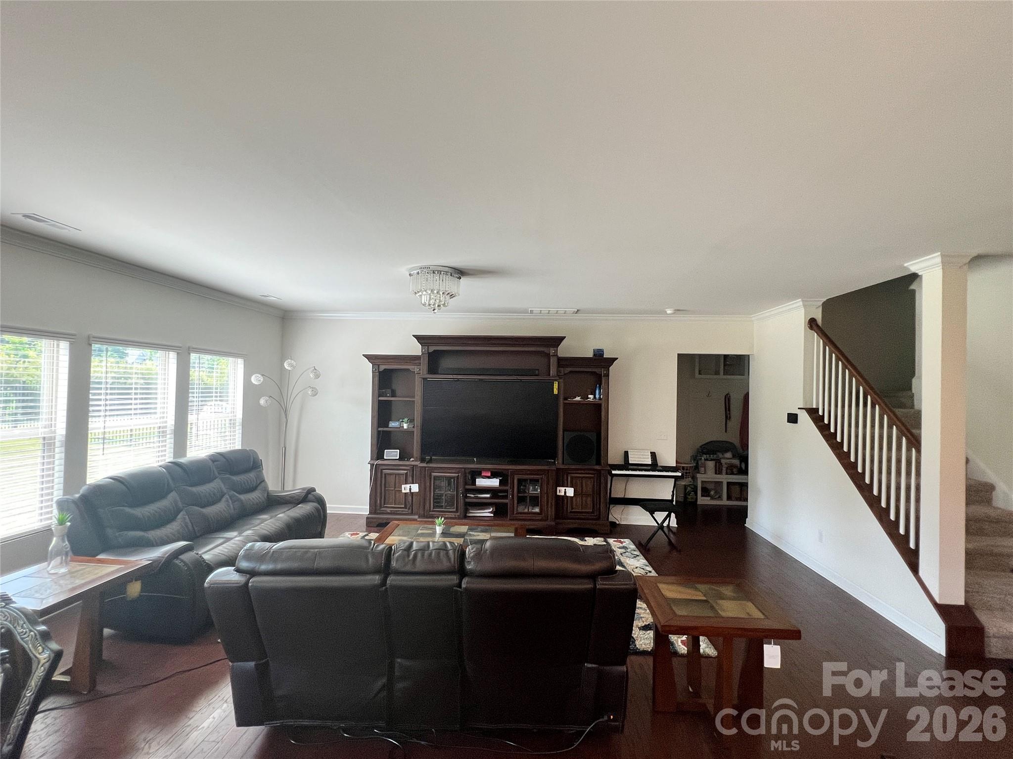 8411 Flint Hill Drive Property Photo 4