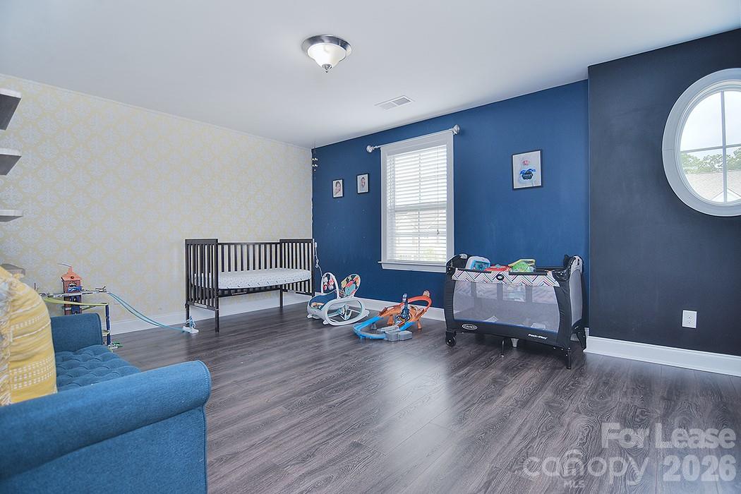 1445 Overlea Place Property Photo 15