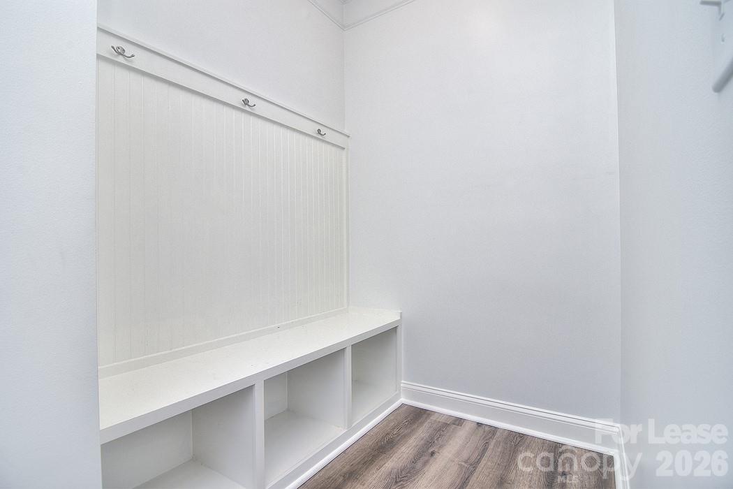 1445 Overlea Place Property Photo 19