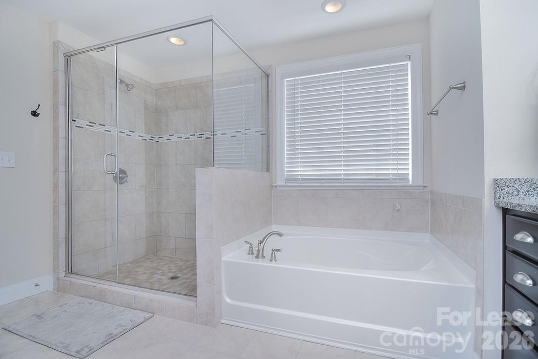1445 Overlea Place Property Photo 25