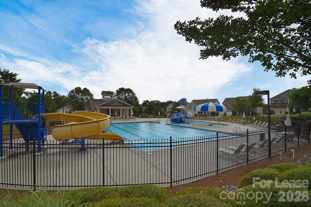 1445 Overlea Place Property Photo 32