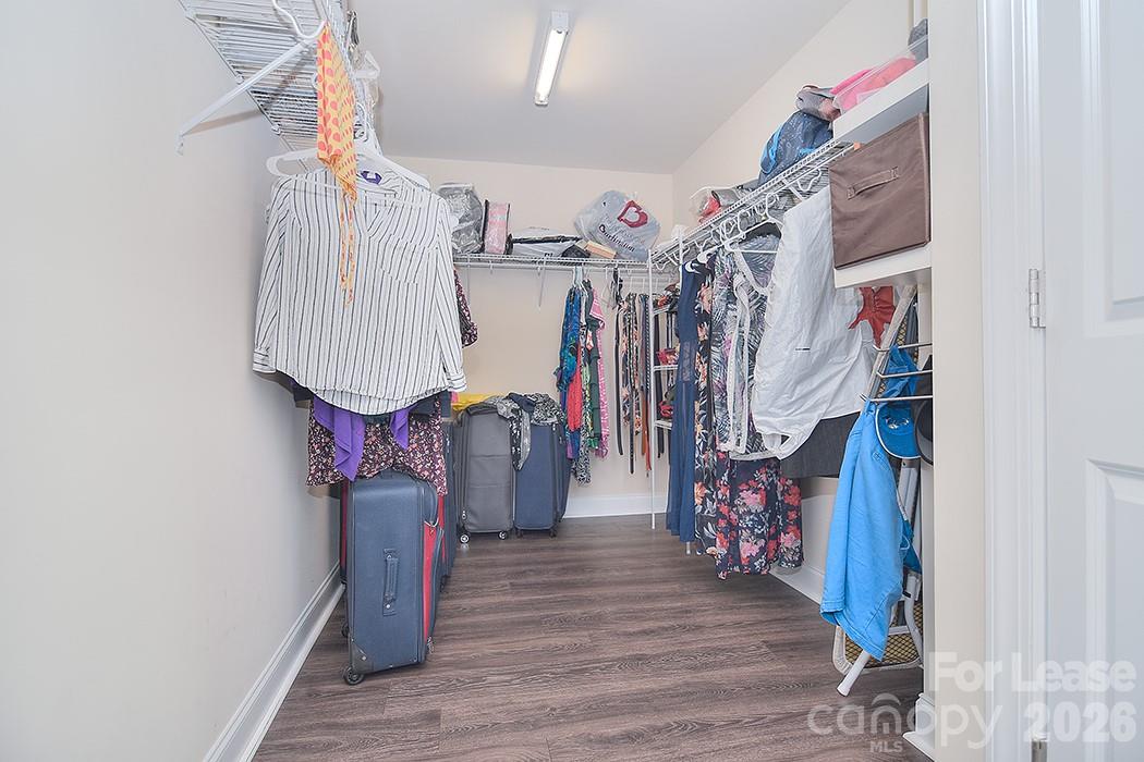 1445 Overlea Place Property Photo 38