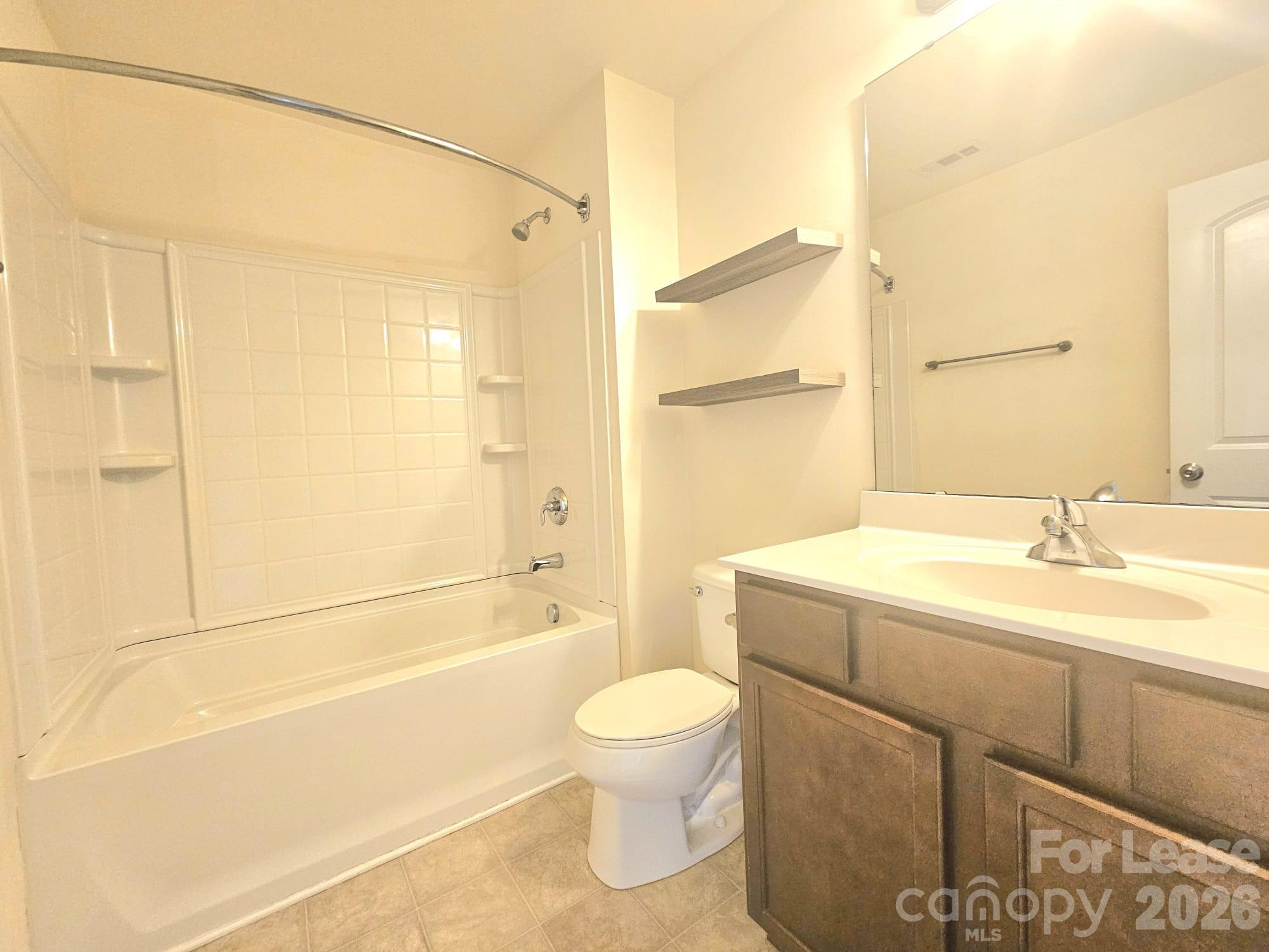 2530 Madeline Meadow Drive Property Photo 12