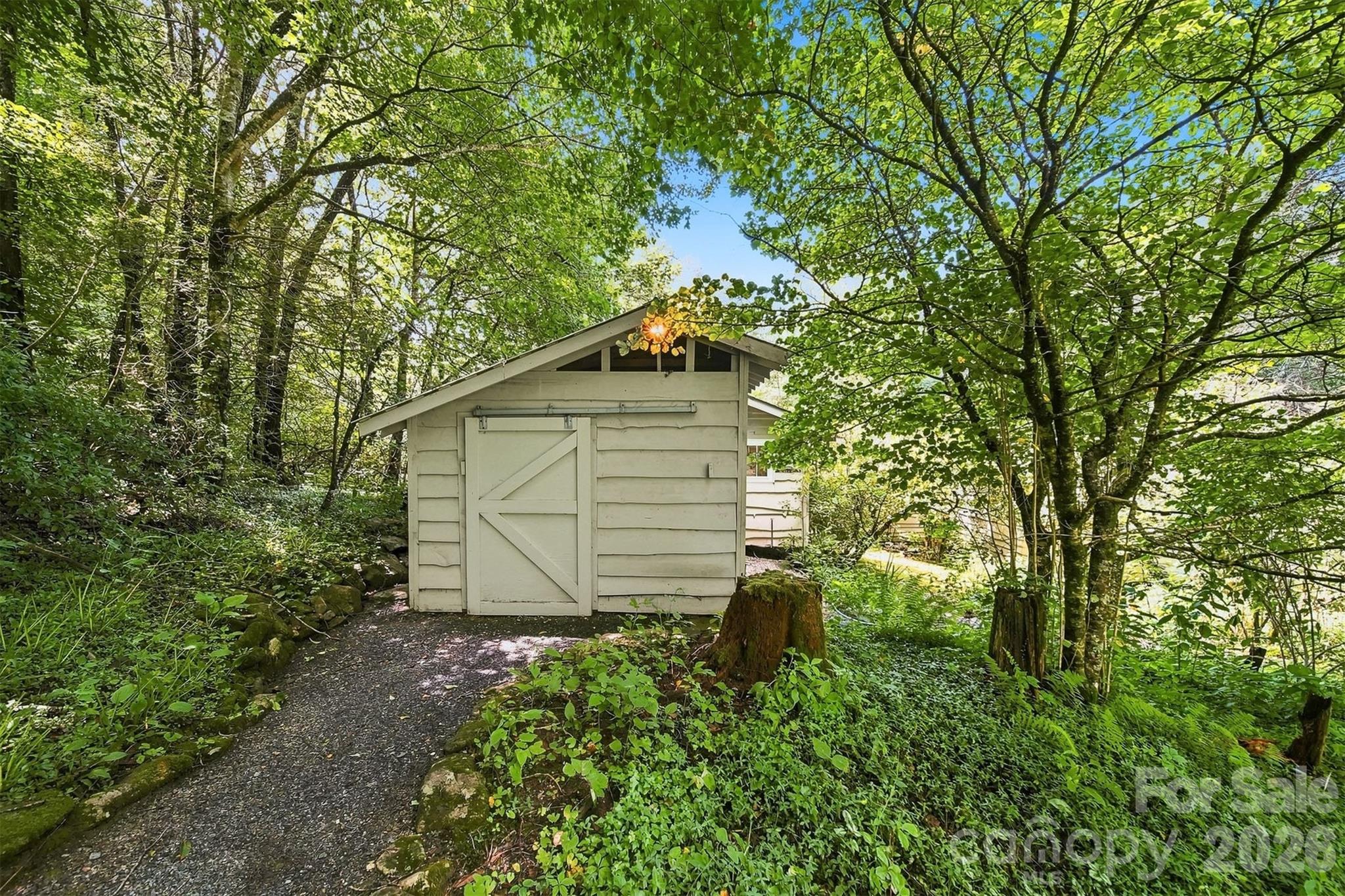 6354 Gingercake Road Property Photo 11
